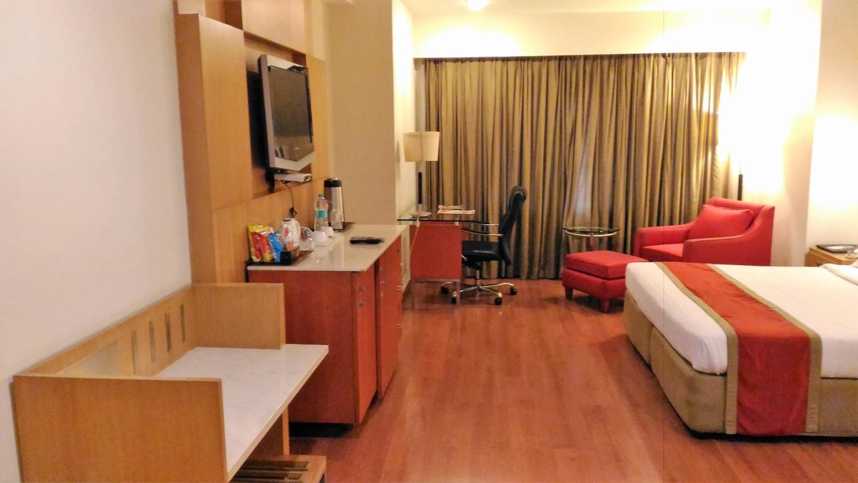 Superior Deluxe Room - Photo 4