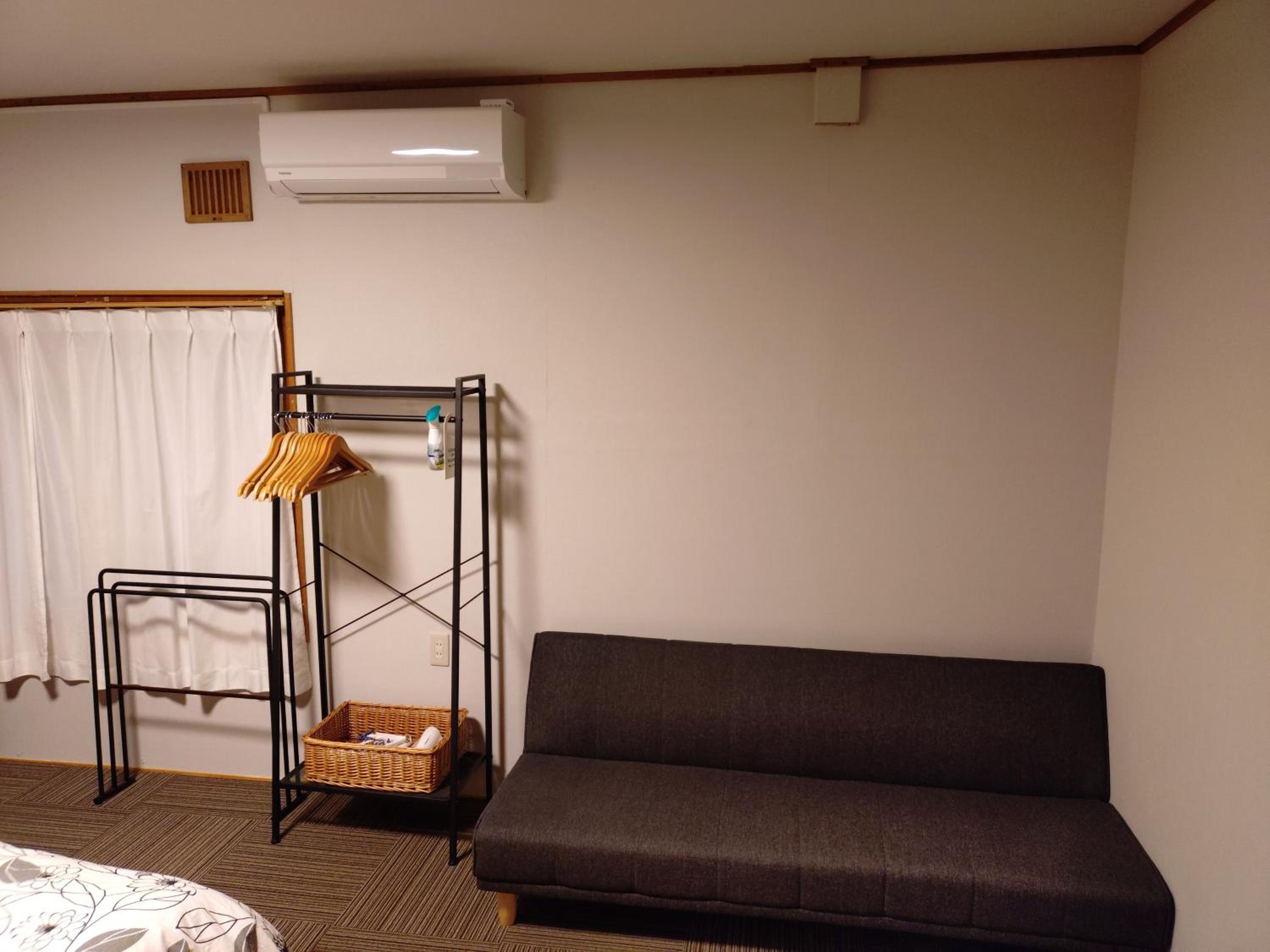 Superior Family Room photo 1