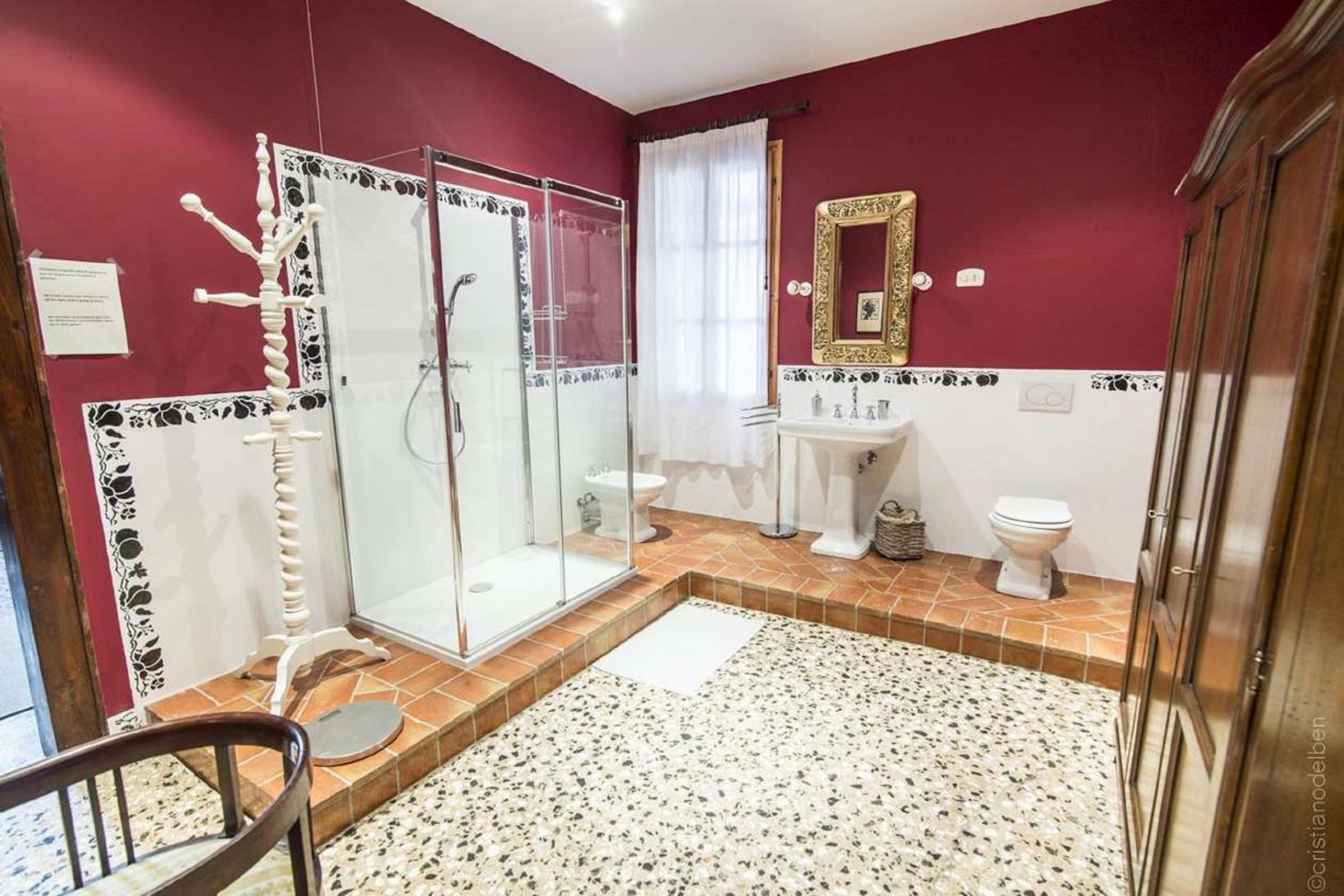 Double Room with Private Bathroom - Photo 3