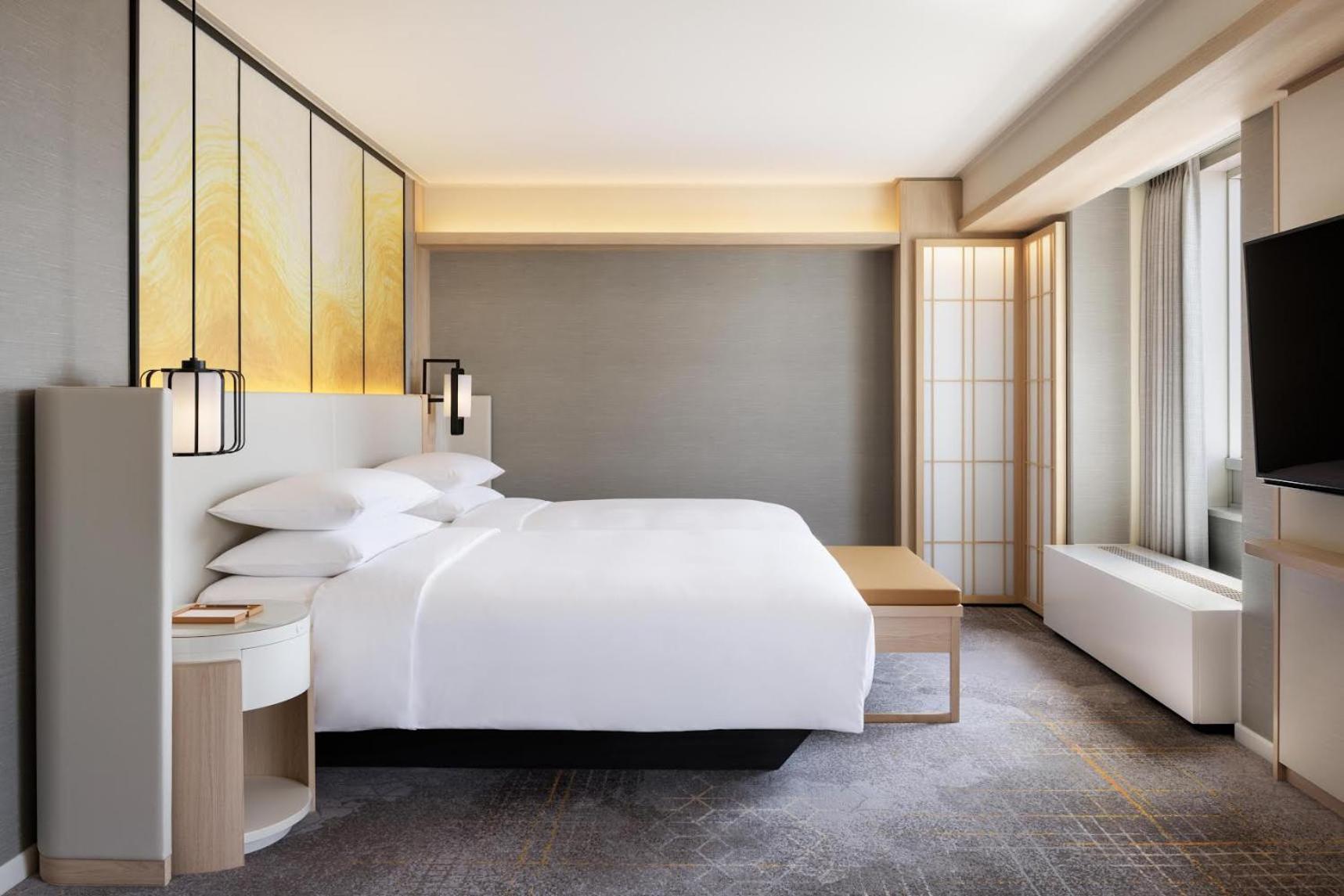 Executive Floor Junior Suite with Club Lounge Access - Non-Smoking