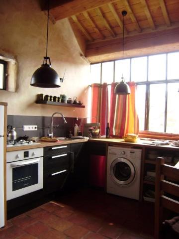 Two-Bedroom House - Photo 6