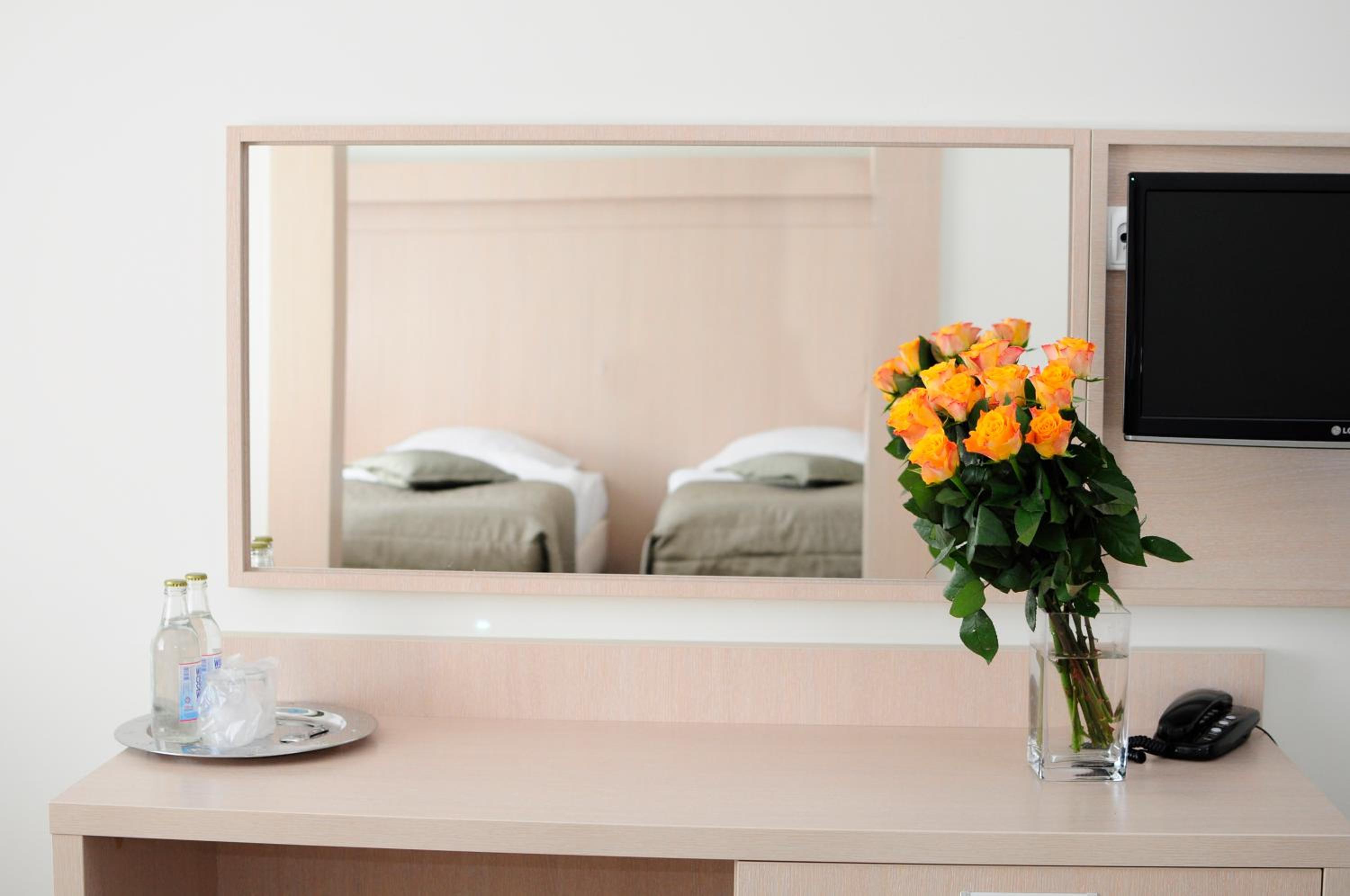 Double or Twin Room - Photo 2