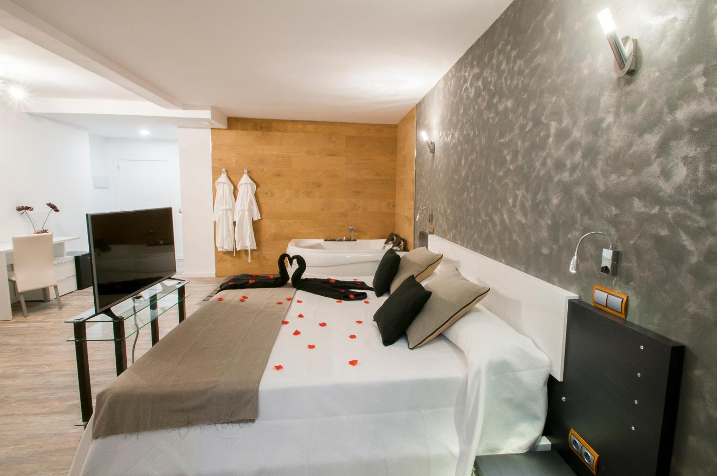 Suite Deluxe con cama King y gran jacuzzi