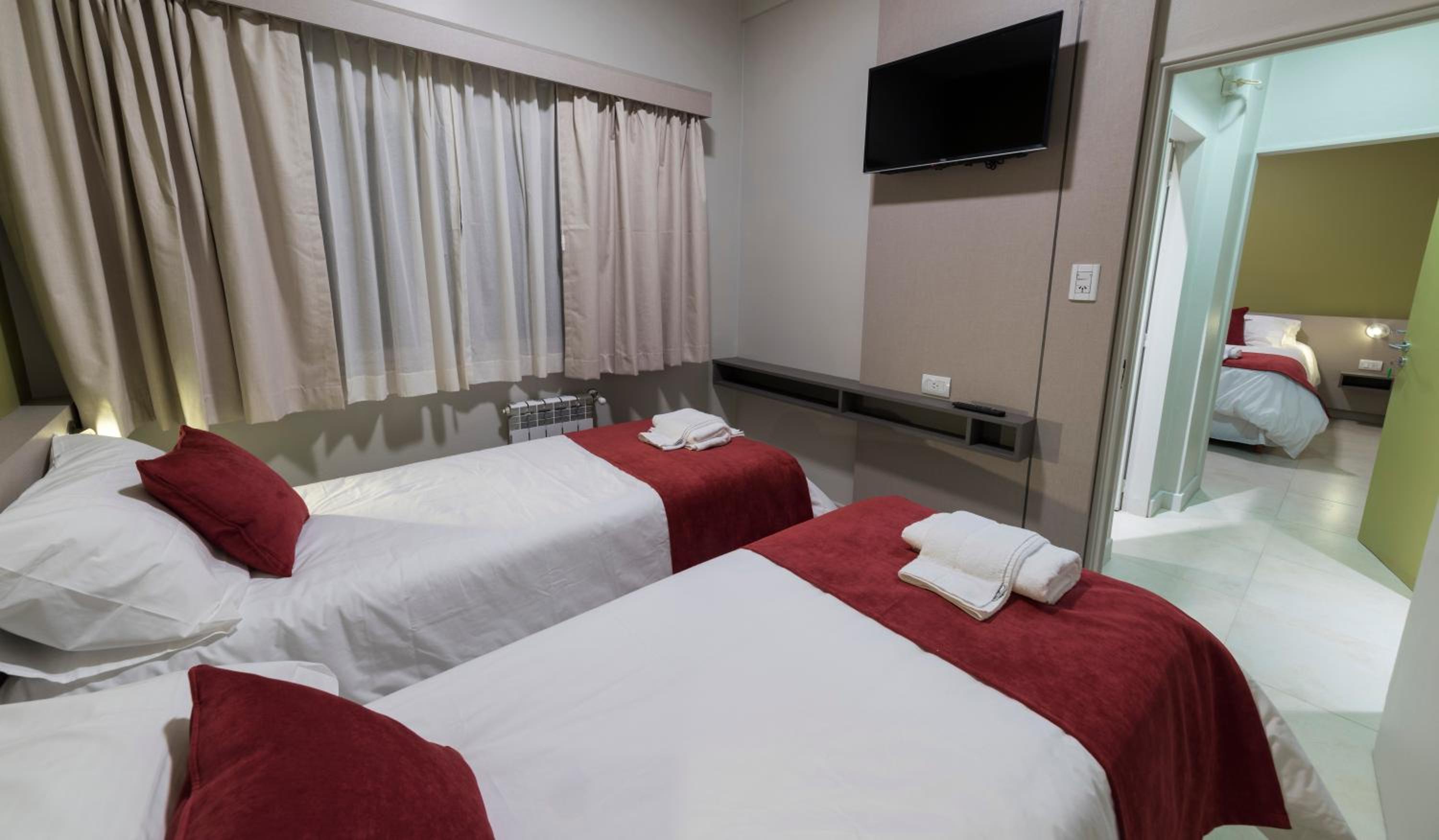 Superior Quadruple Room photo 2