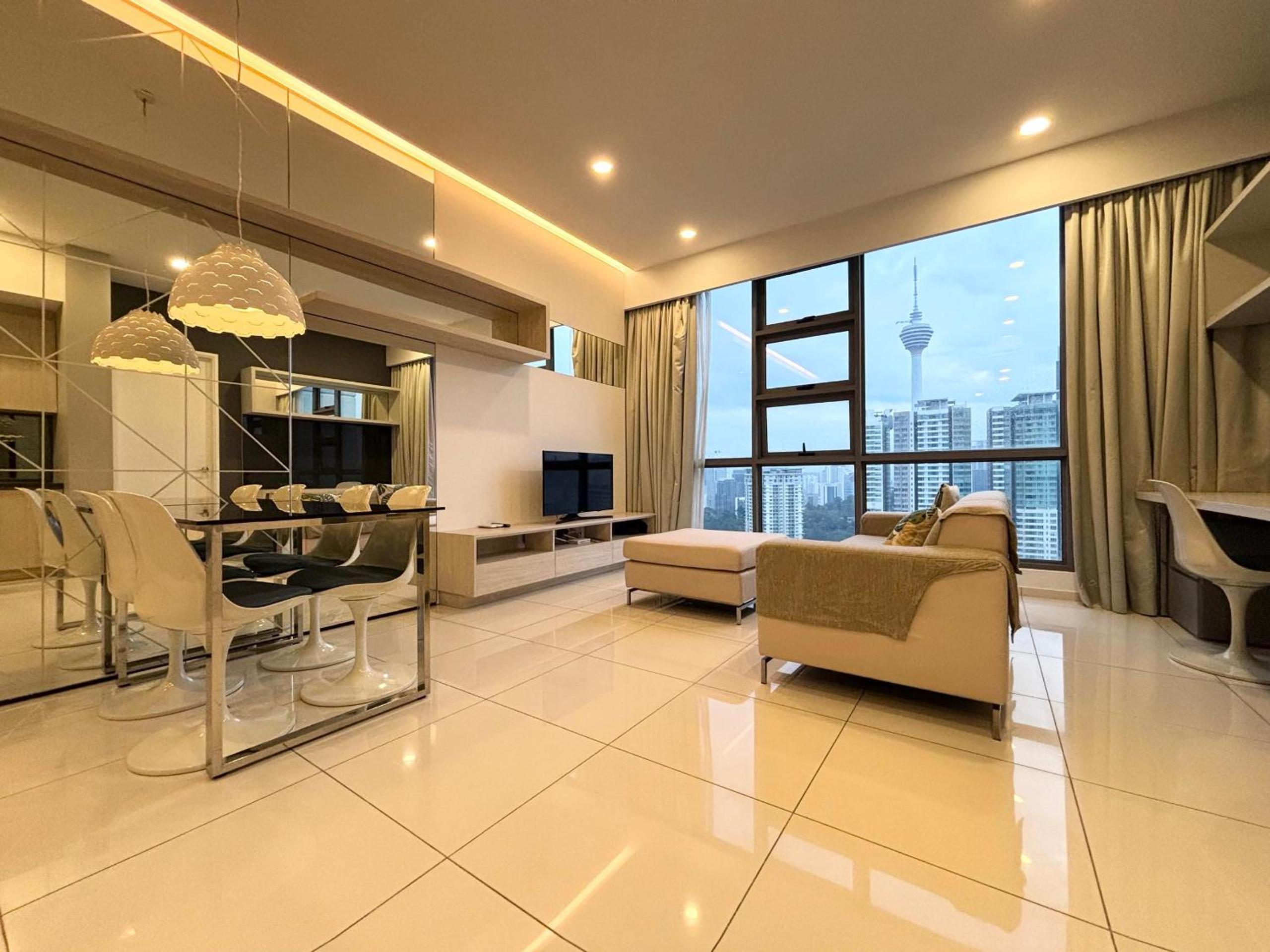 Superior King Suite