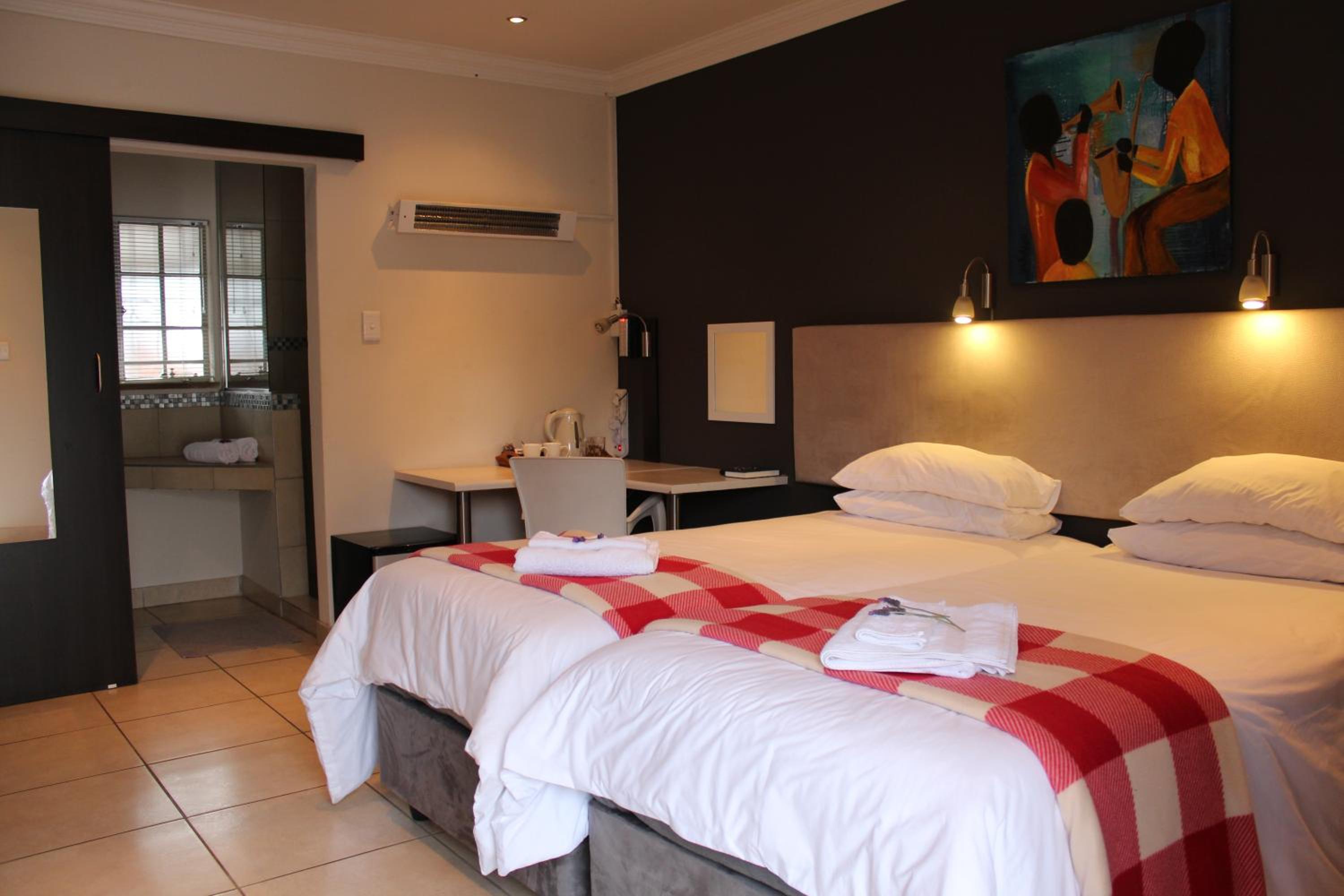 5 - Twin Room   - Photo 1