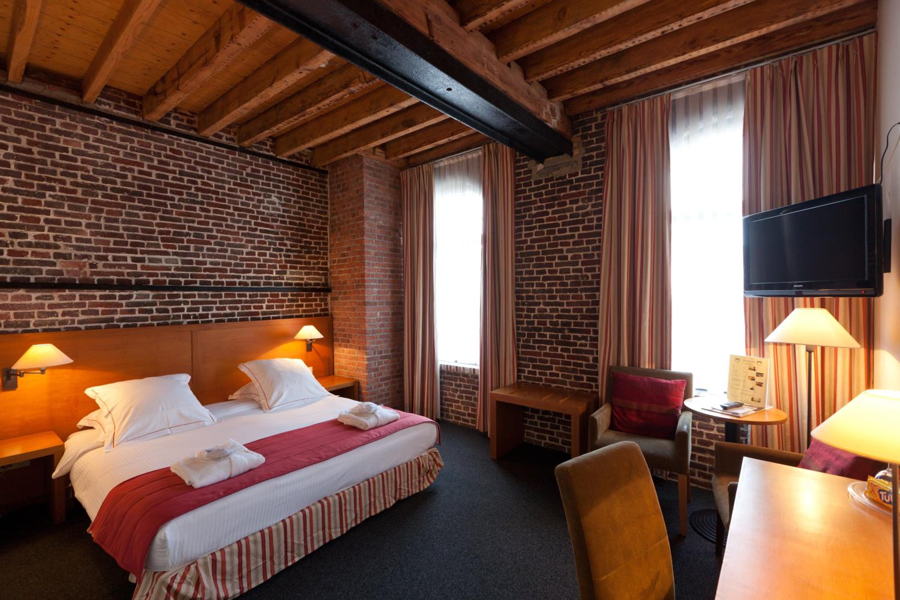 Deluxe Double or Twin Room - Photo 5