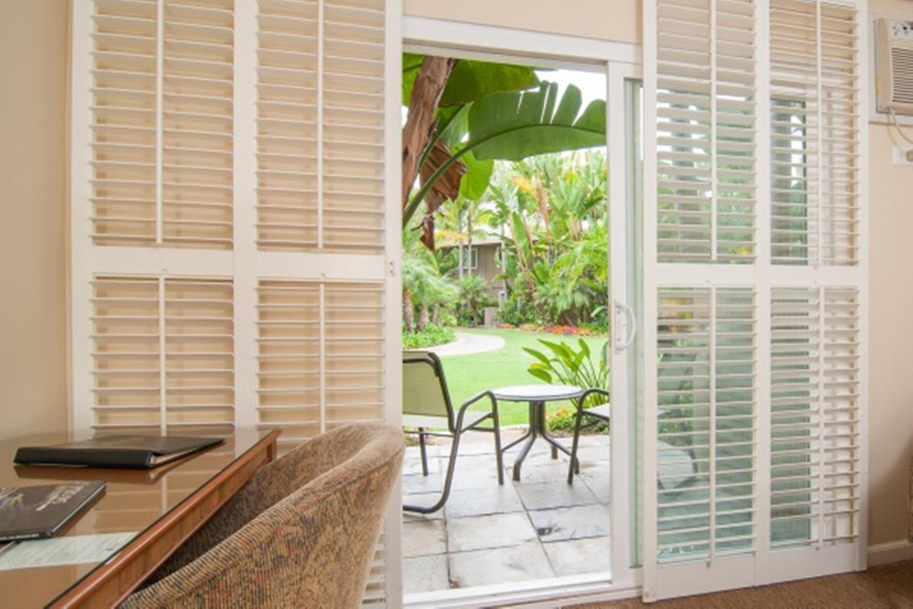 Standard Room, 2 Queen Beds, Lanai - Photo 2