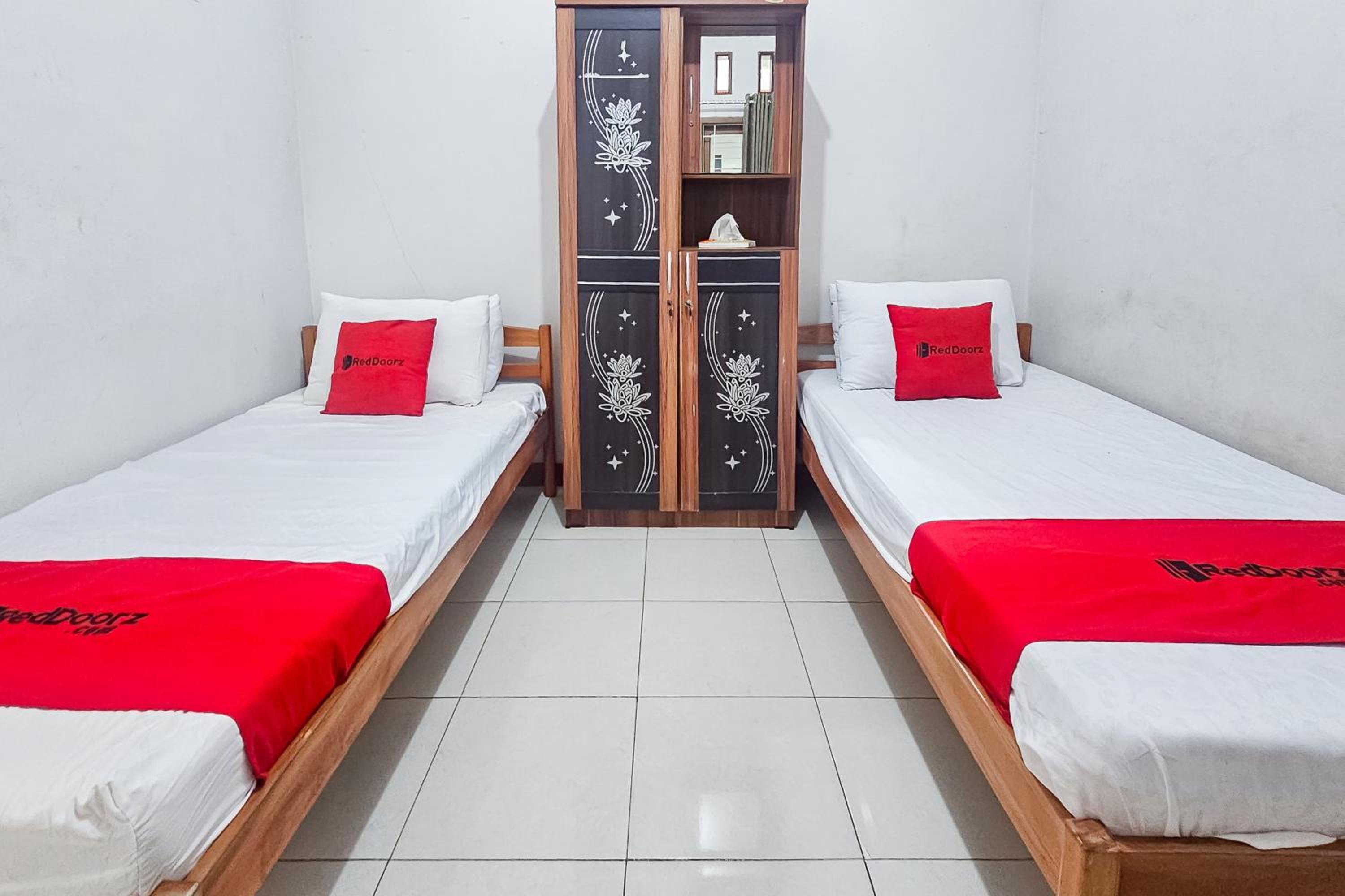Standard Twin Room photo 3