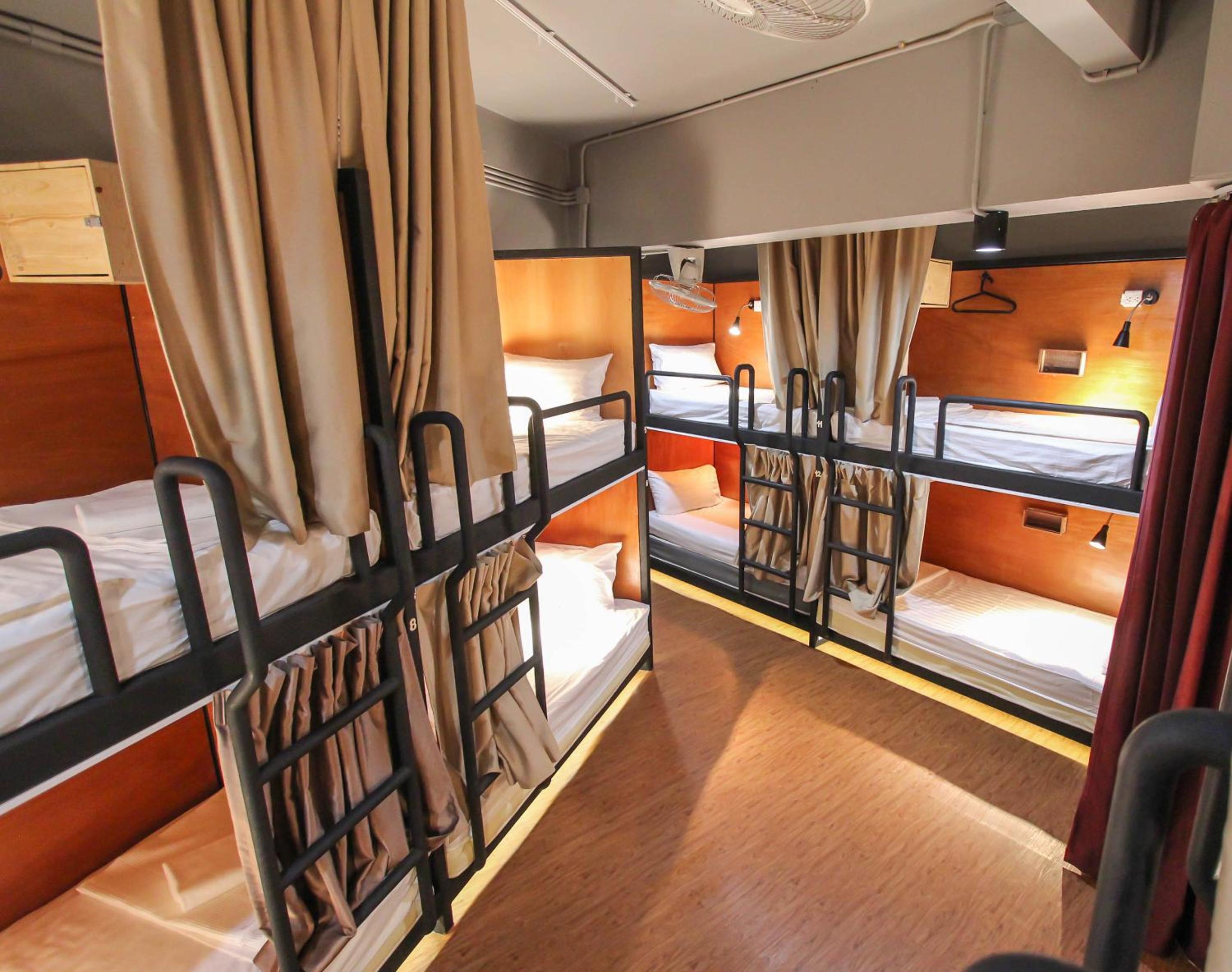 Bed in 6-Bed Mixed Dormitory Room photo 3