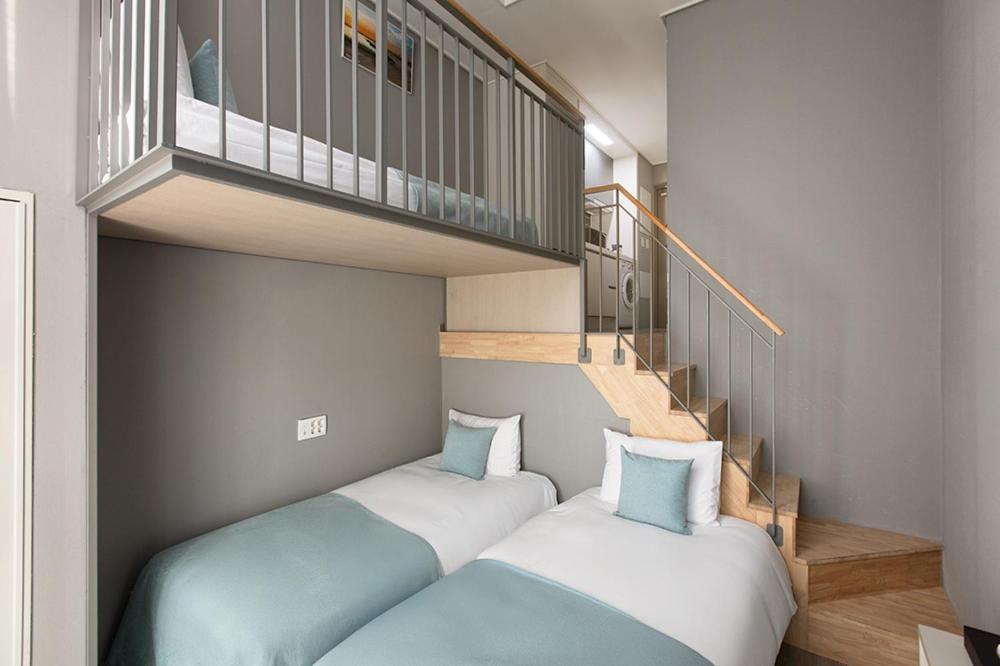 [Eco Plan] Family Bunk Triple Room - No Cleaning Service Included during stay(Paid bedding and towel change) - Photo 1