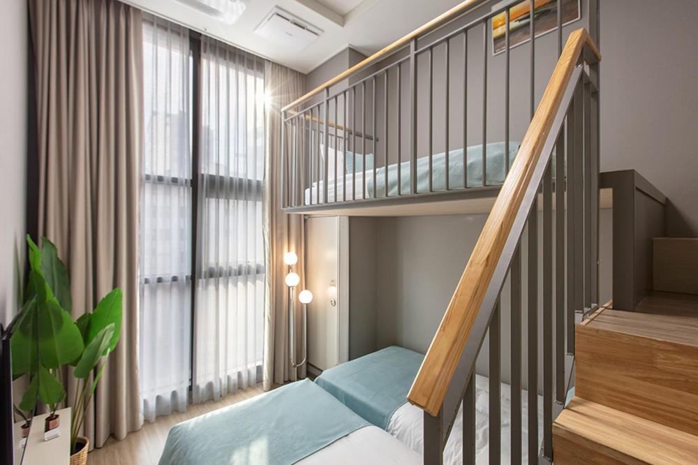 [Eco Plan] Family Bunk Triple Room - No Cleaning Service Included during stay(Paid bedding and towel change) - Photo 2