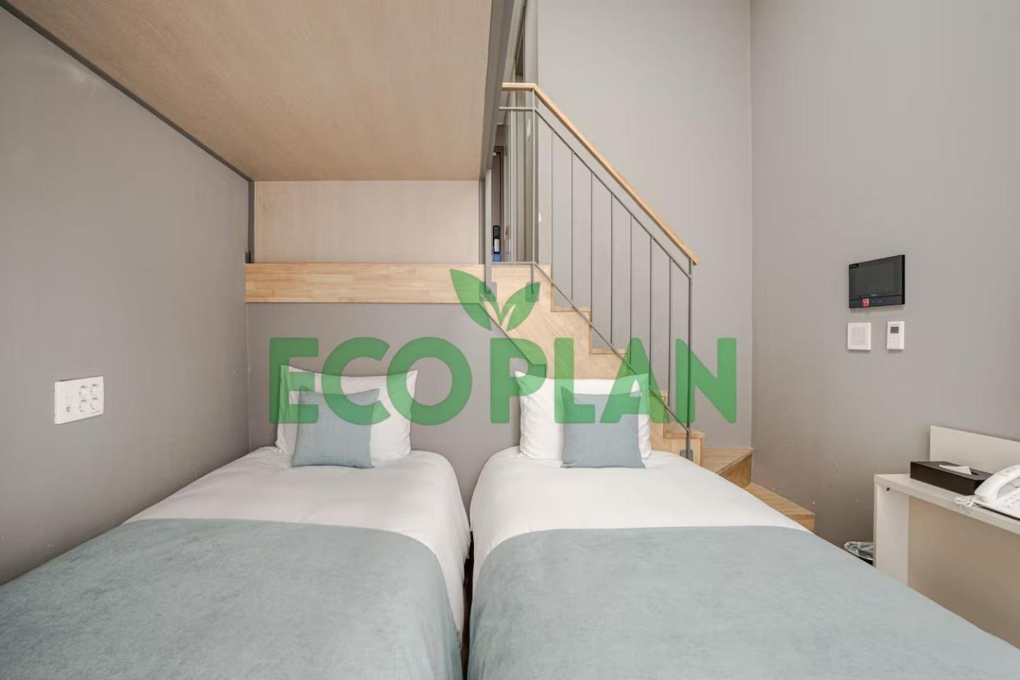 [Eco Plan] Family Bunk Triple Room - No Cleaning Service Included during stay(Paid bedding and towel change) - Photo 5