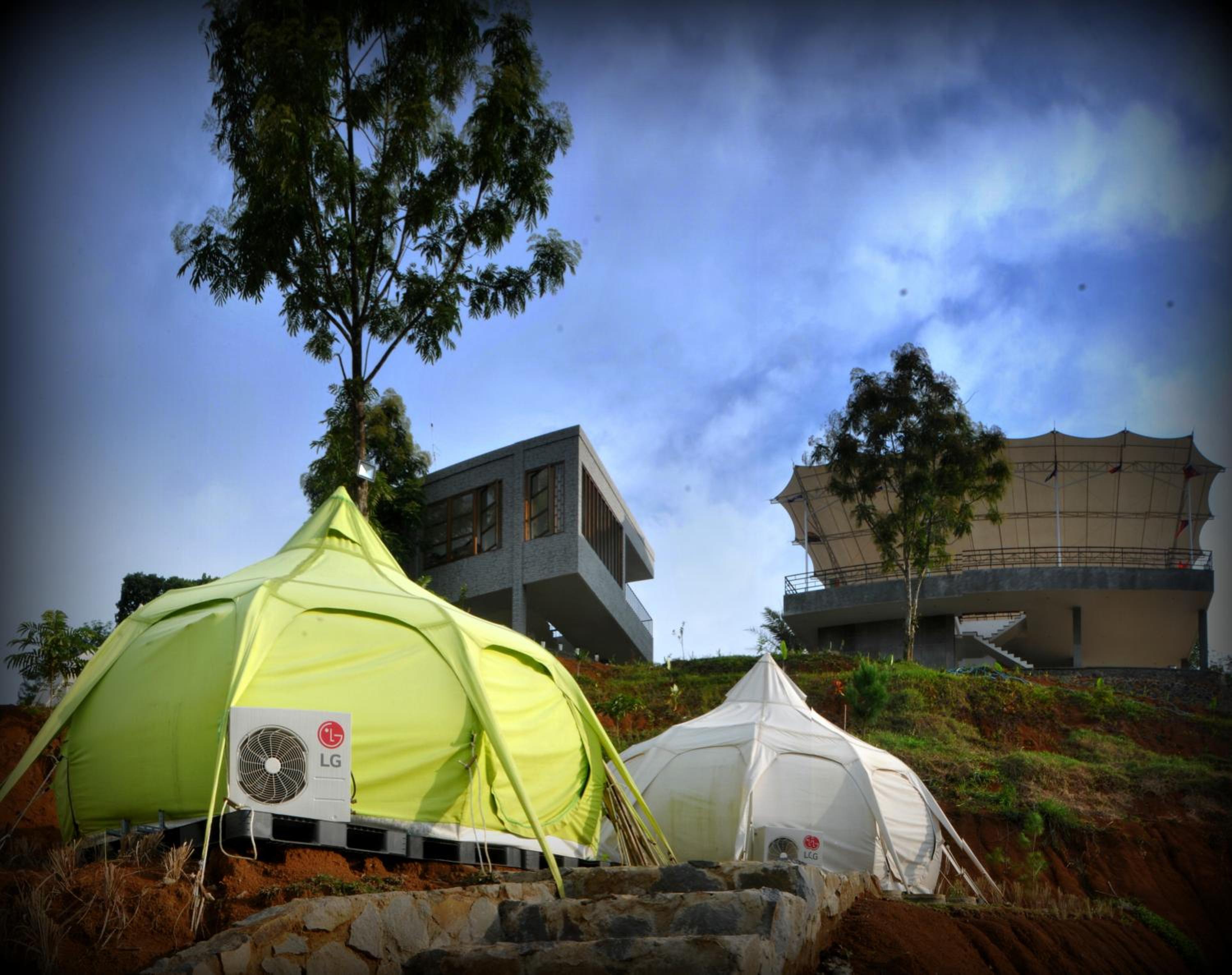 Tent - Photo 12