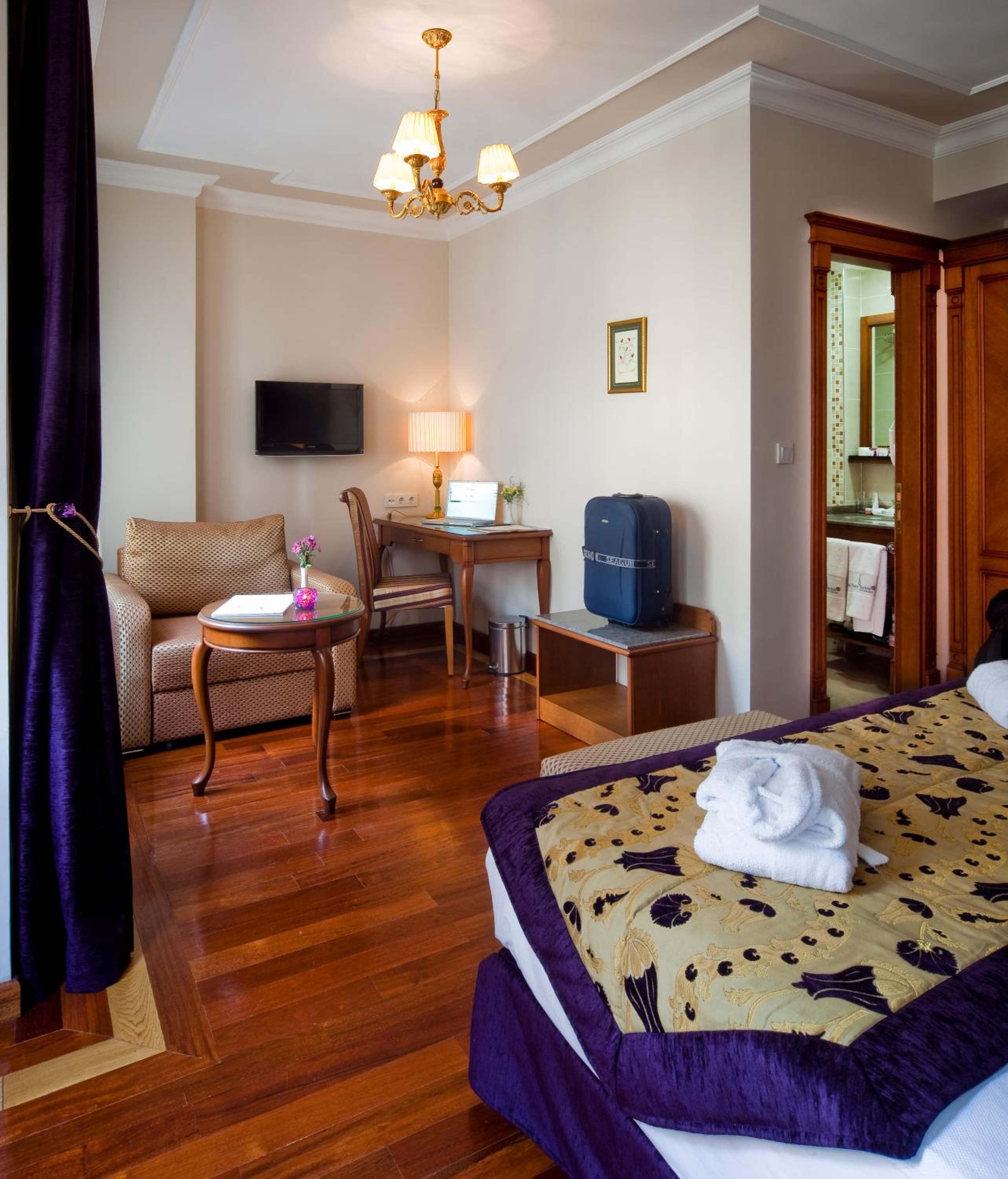 Junior Suite (4 Adults) photo 3