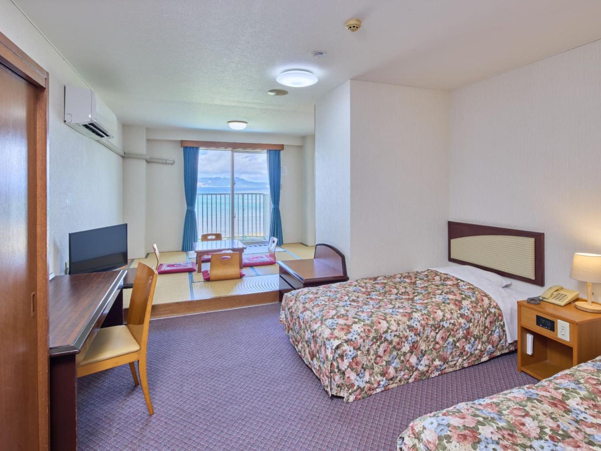 Top-floor ocean-view Japanese-Western style room photo 1