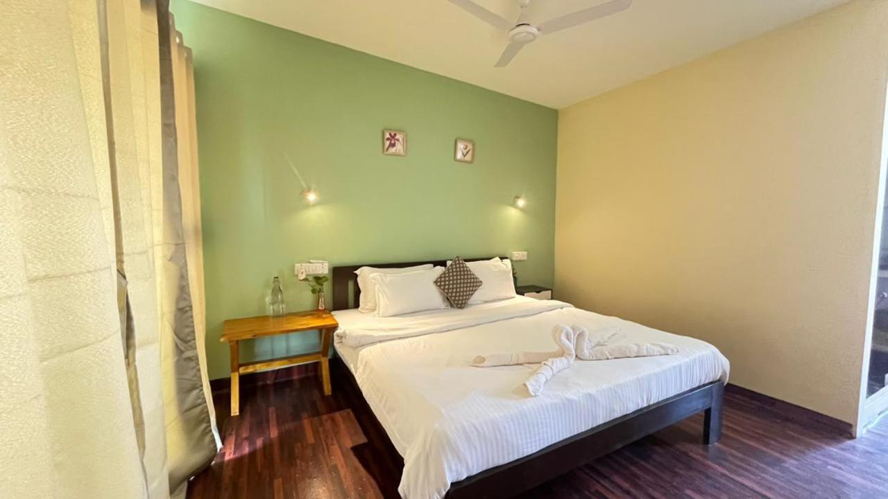 Deluxe Double Room with Sea View photo 2