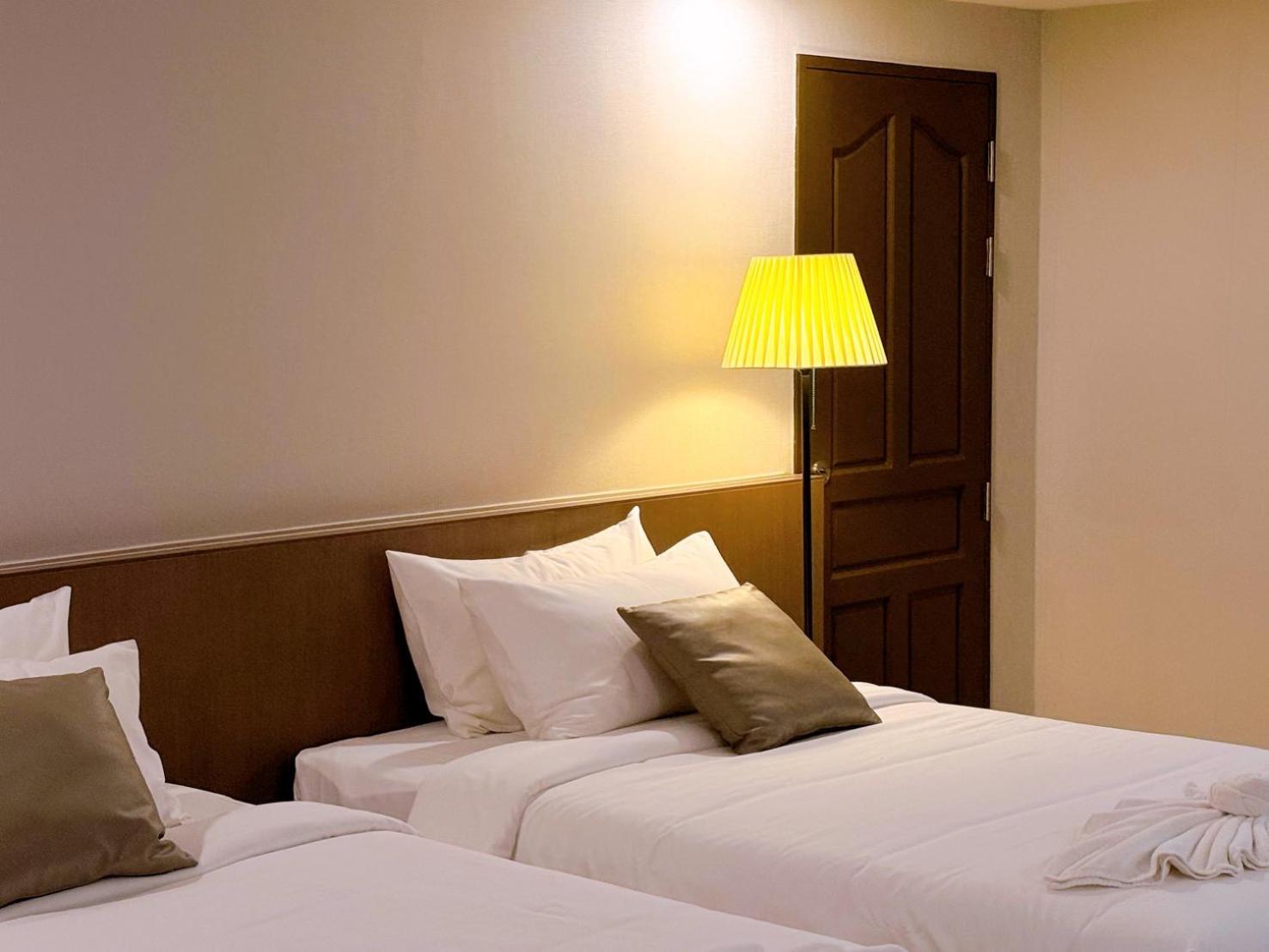 Superior Deluxe Double or Twin Room  photo 2