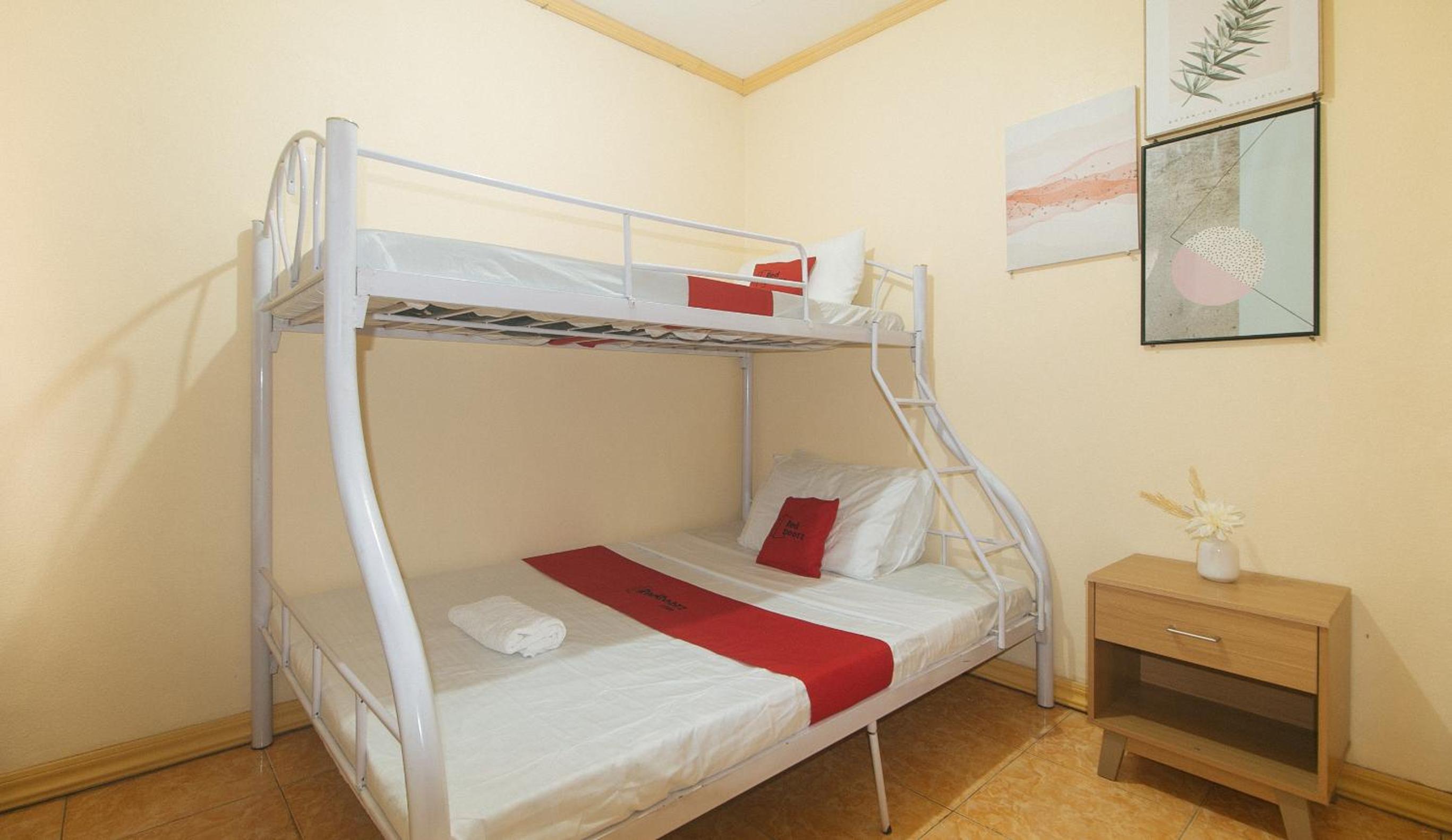 Standard Double Room with Shared Bathroom