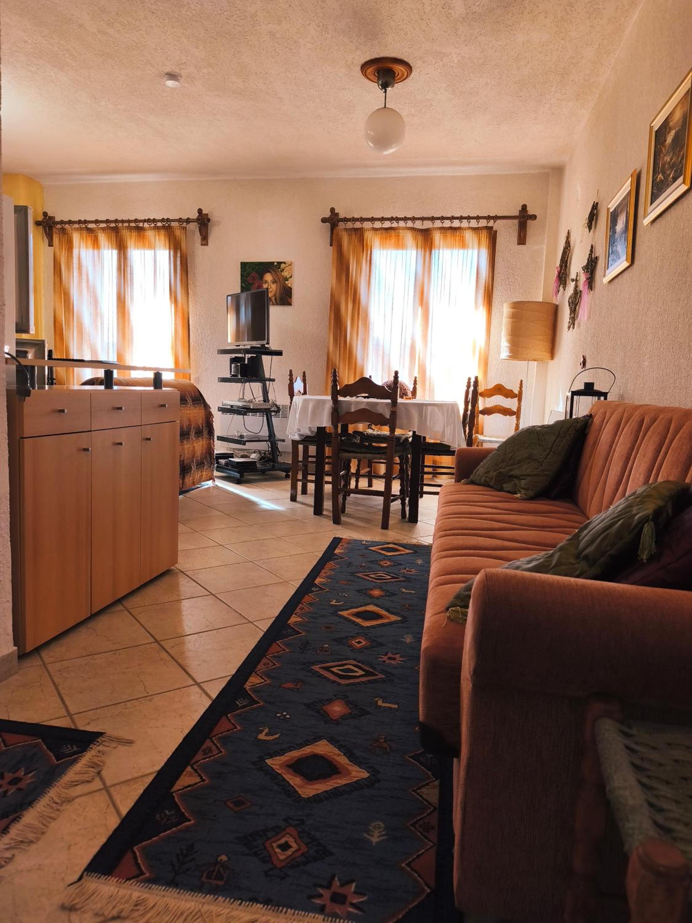 One-Bedroom Apartment - Photo 13