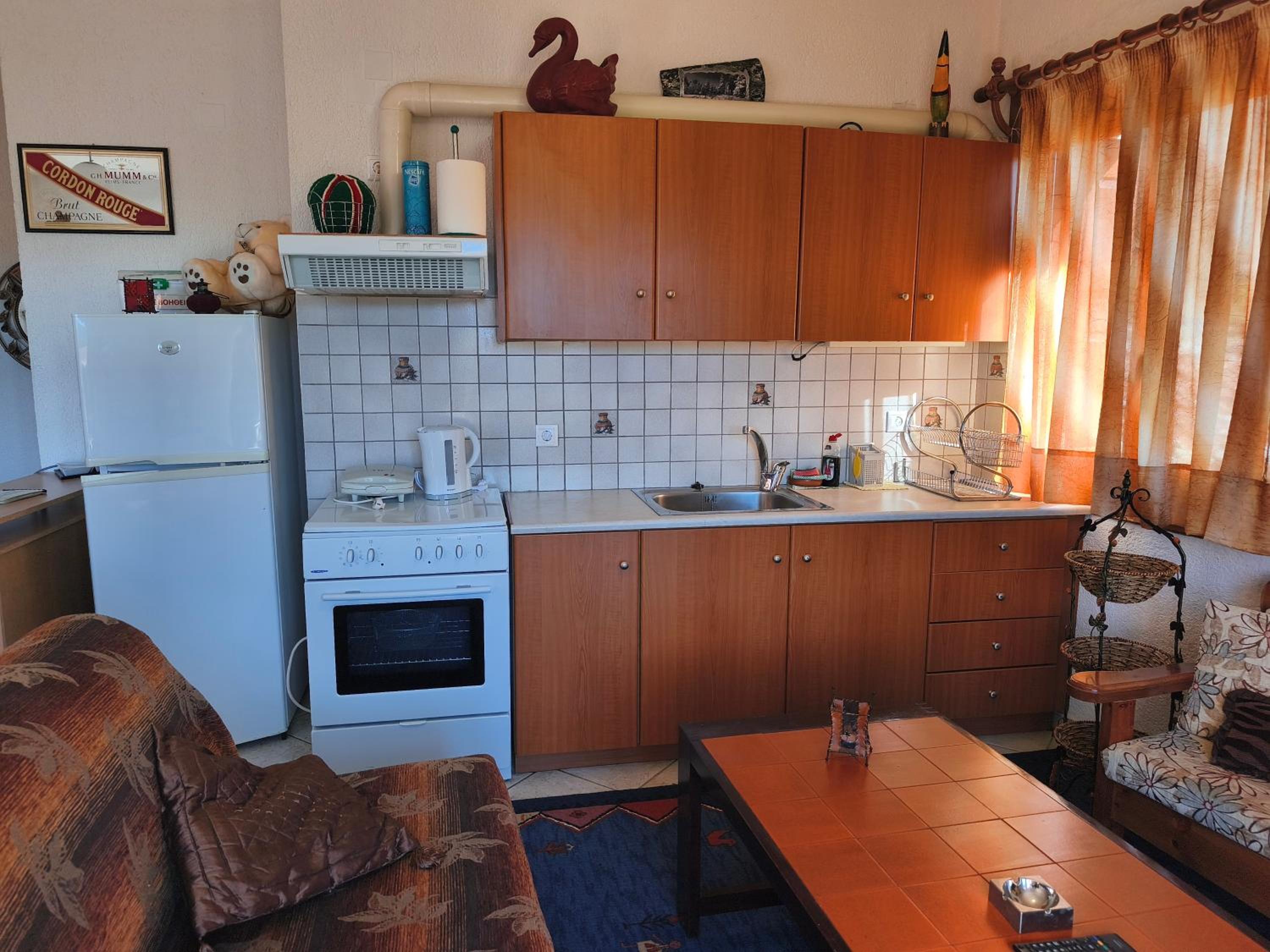 One-Bedroom Apartment - Photo 7