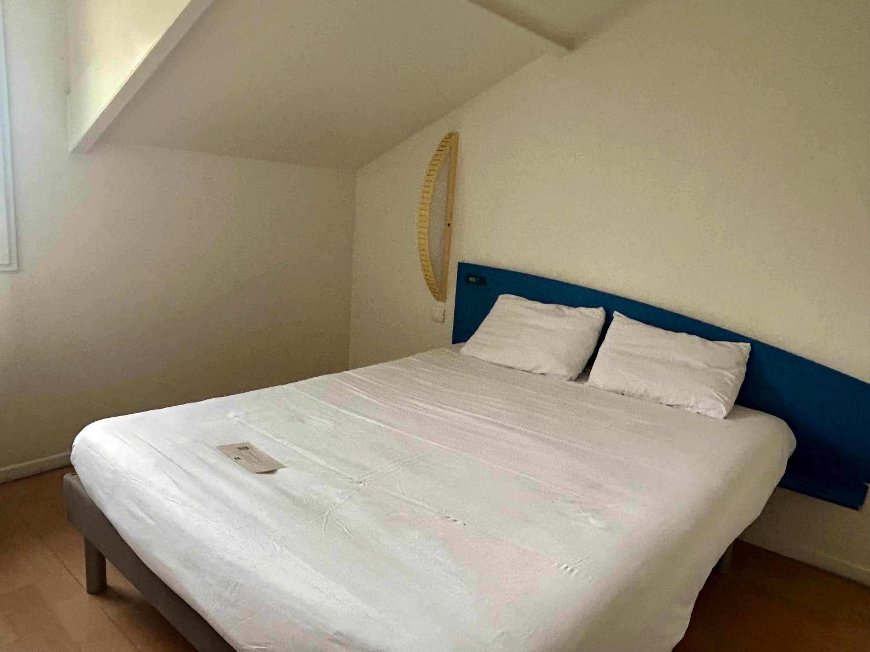 Standard Double Room photo 2