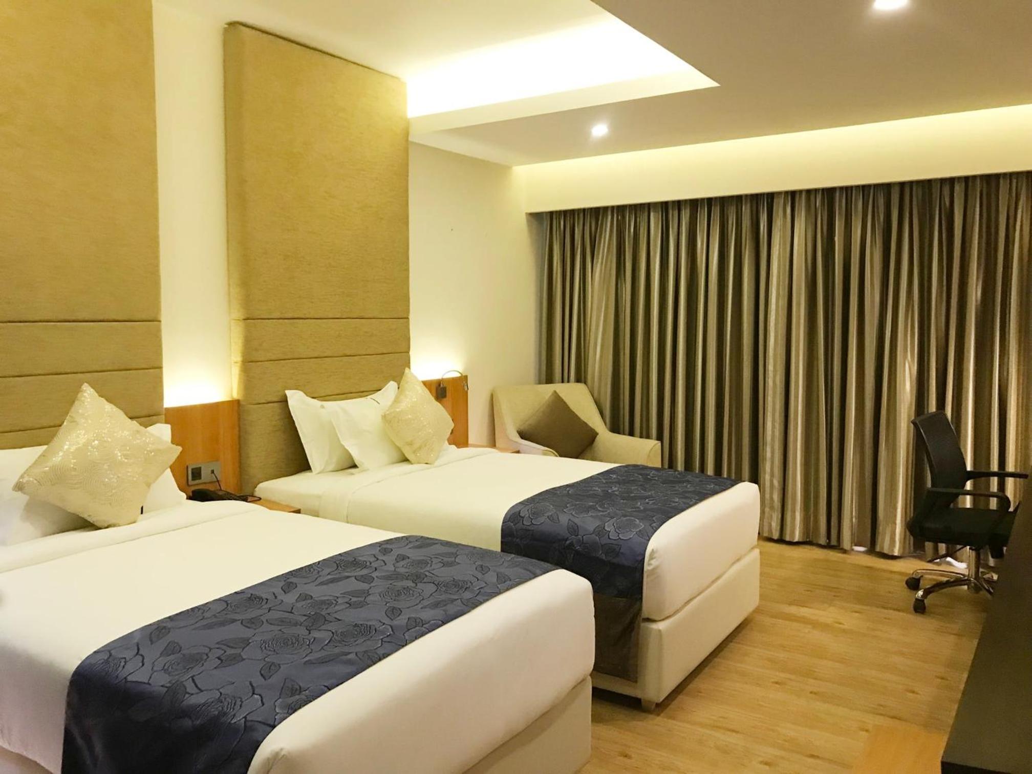Deluxe Twin Room photo 1
