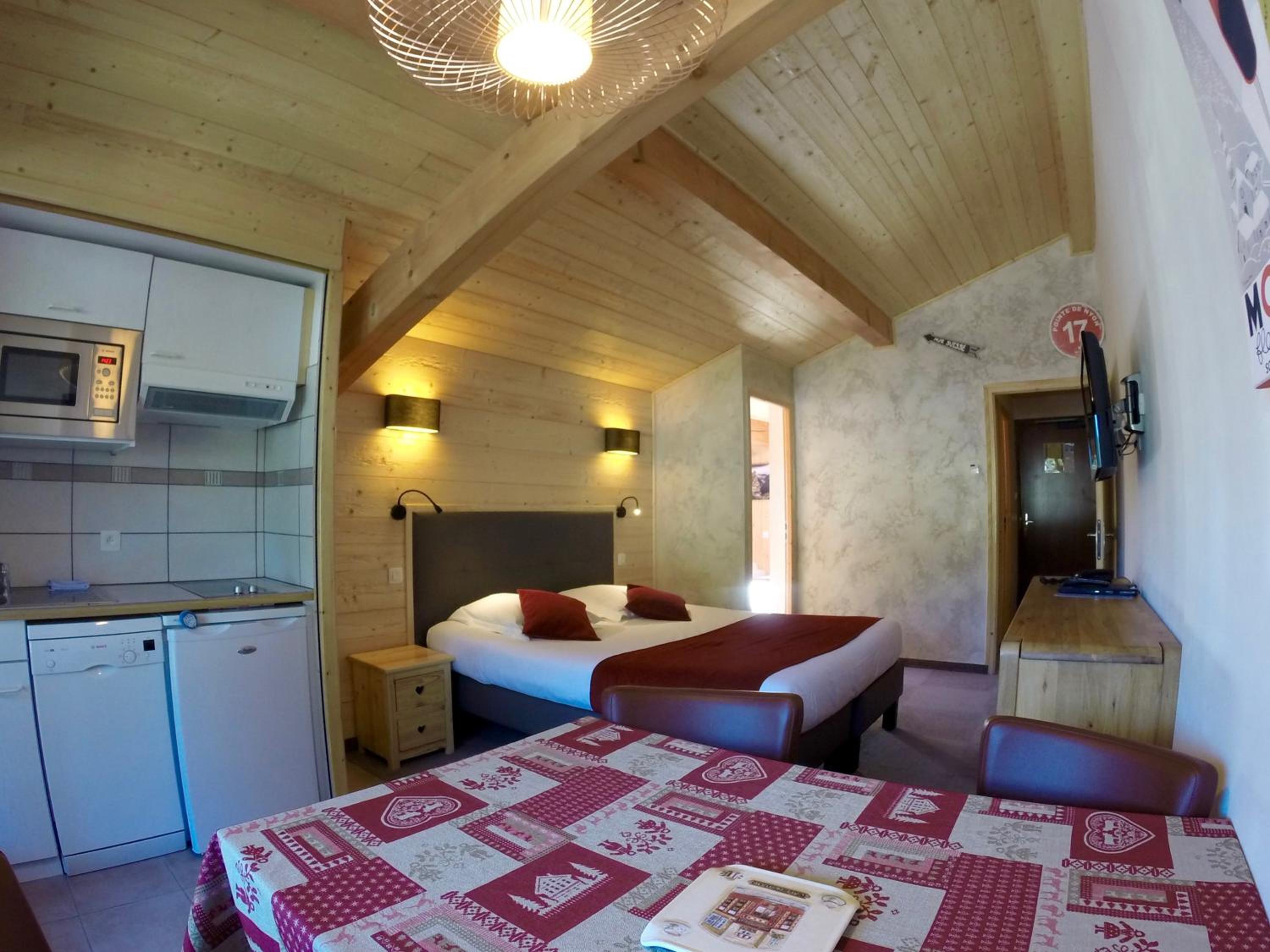Family Suite (5 Adults) photo 1