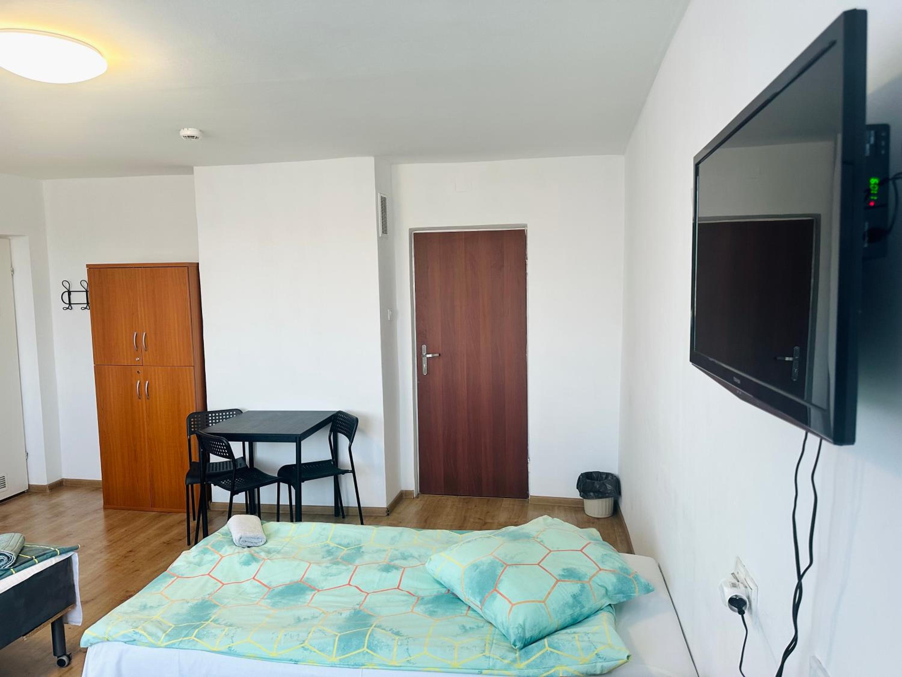 Quadruple Room with Private Bathroom