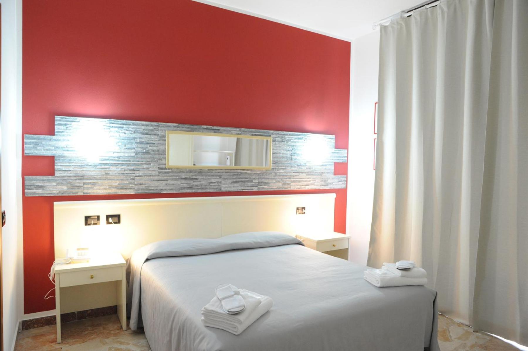 Double or Twin Room photo 1