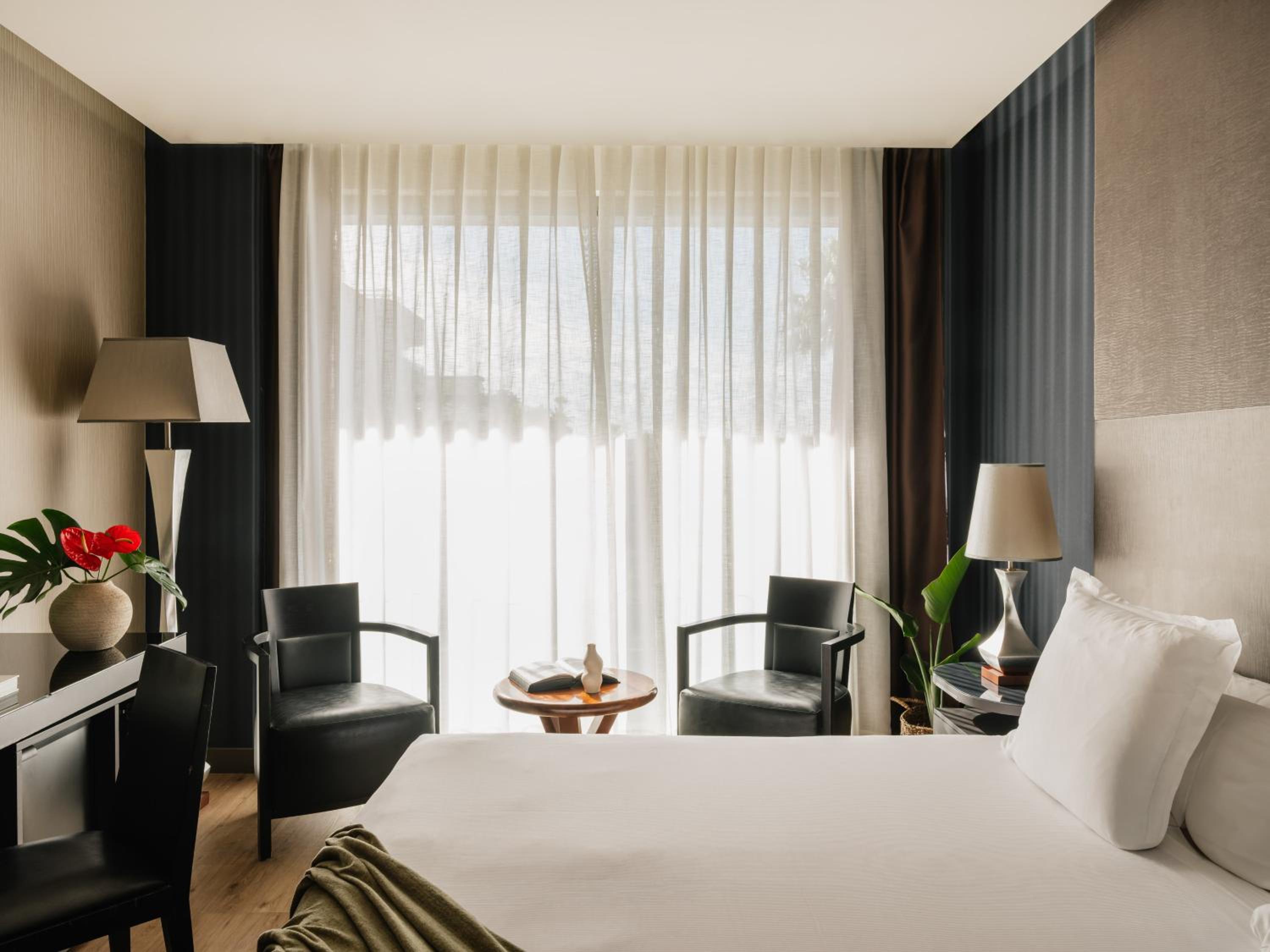 Deluxe Extra Room - Photo 1