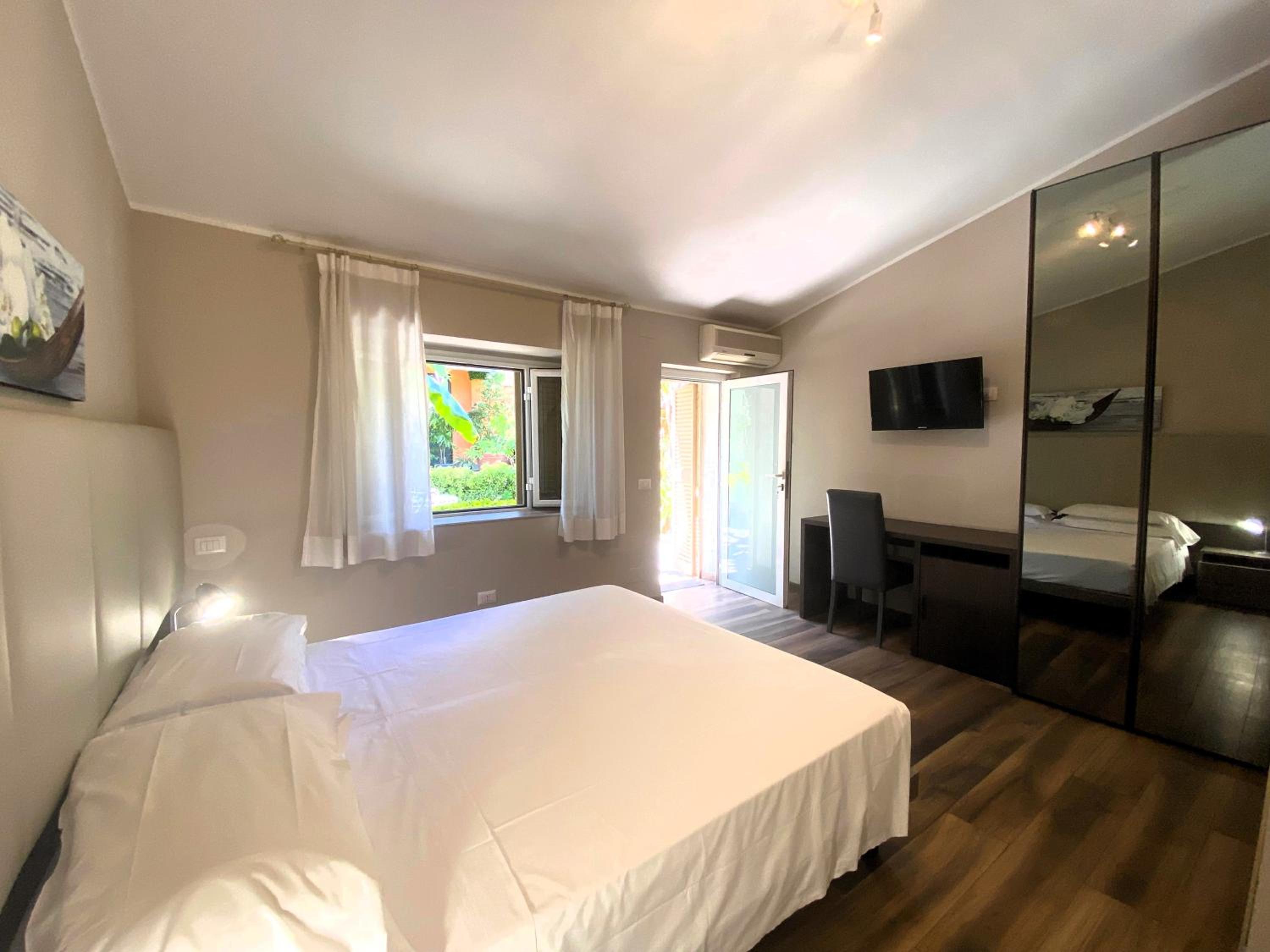 Superior Double Room photo 2