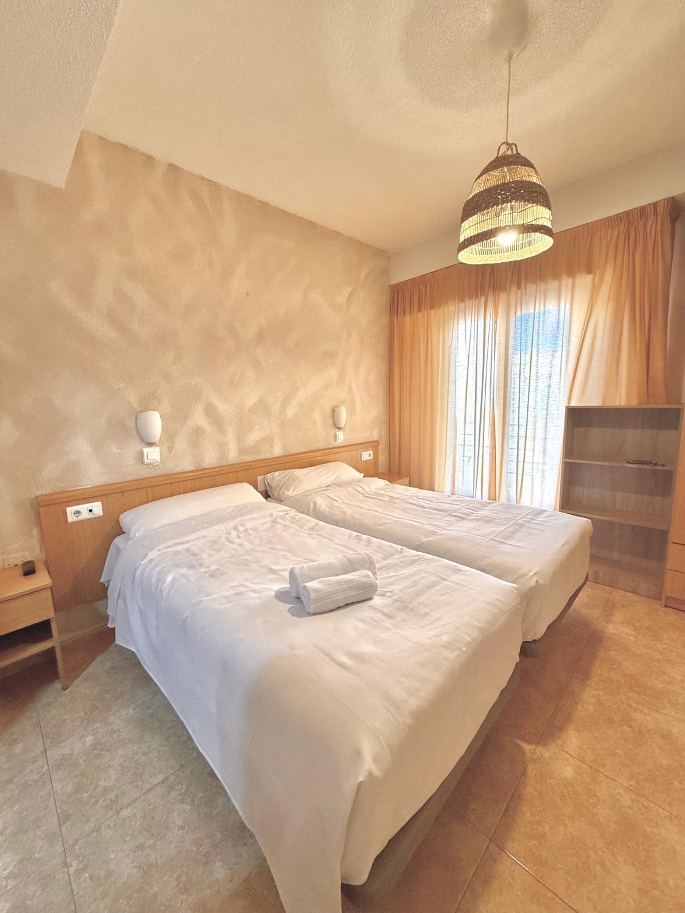 Twin Room with City View photo 3