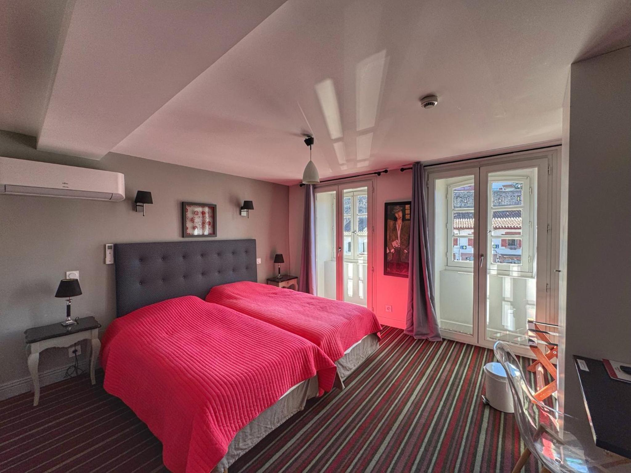 Twin Room with City View