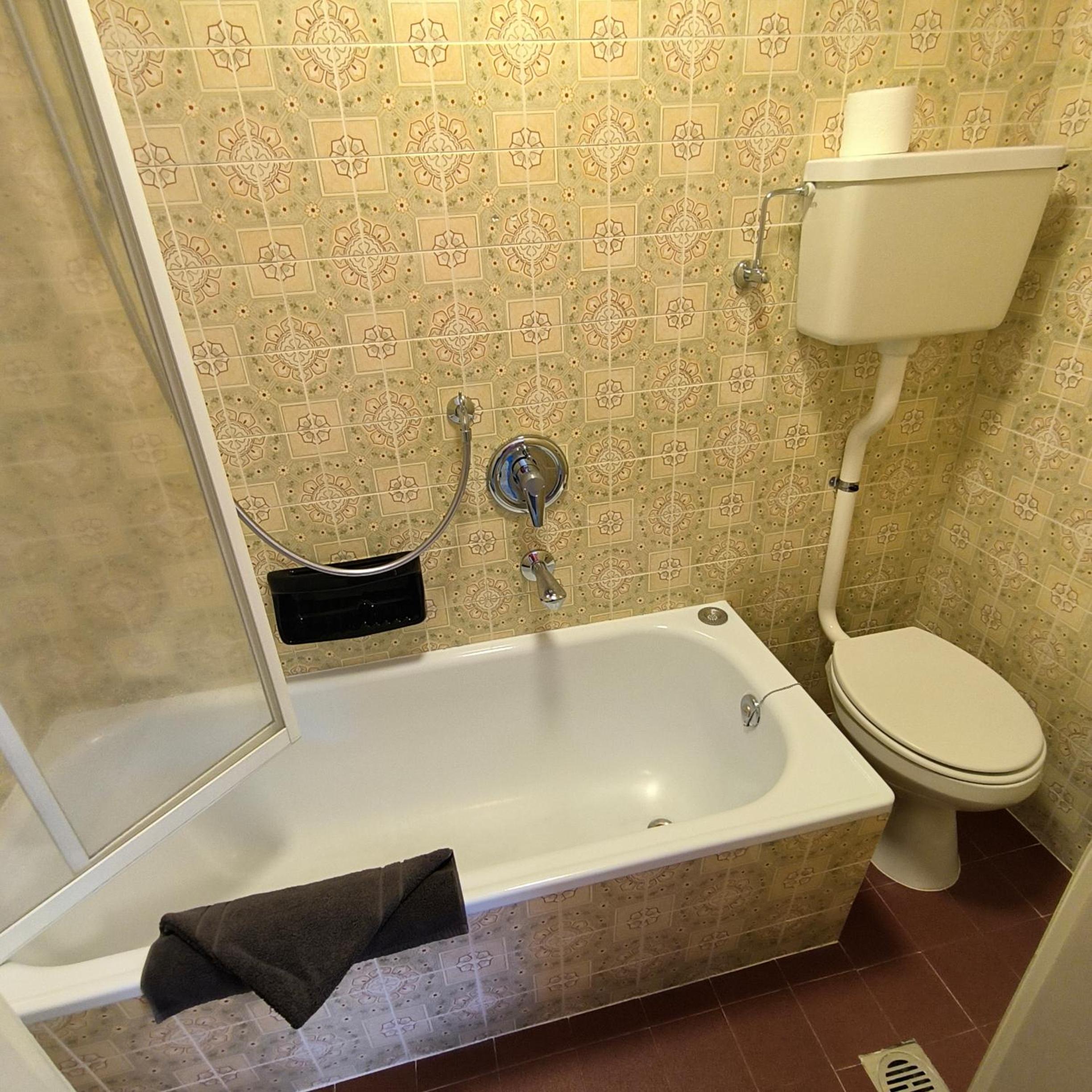 Double Room with Balcony (2 Adults + 1 Child) photo 3