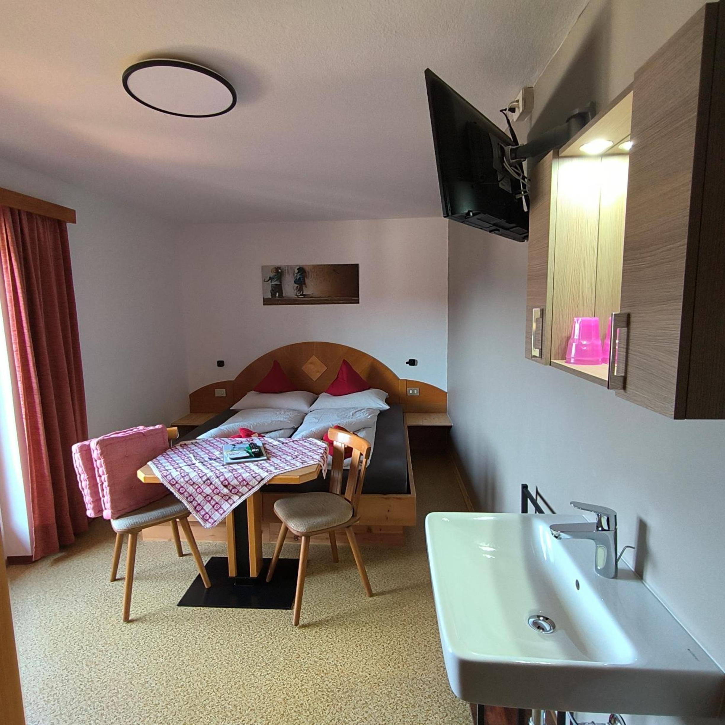Double Room (1 Adult + 1 Child) photo 2