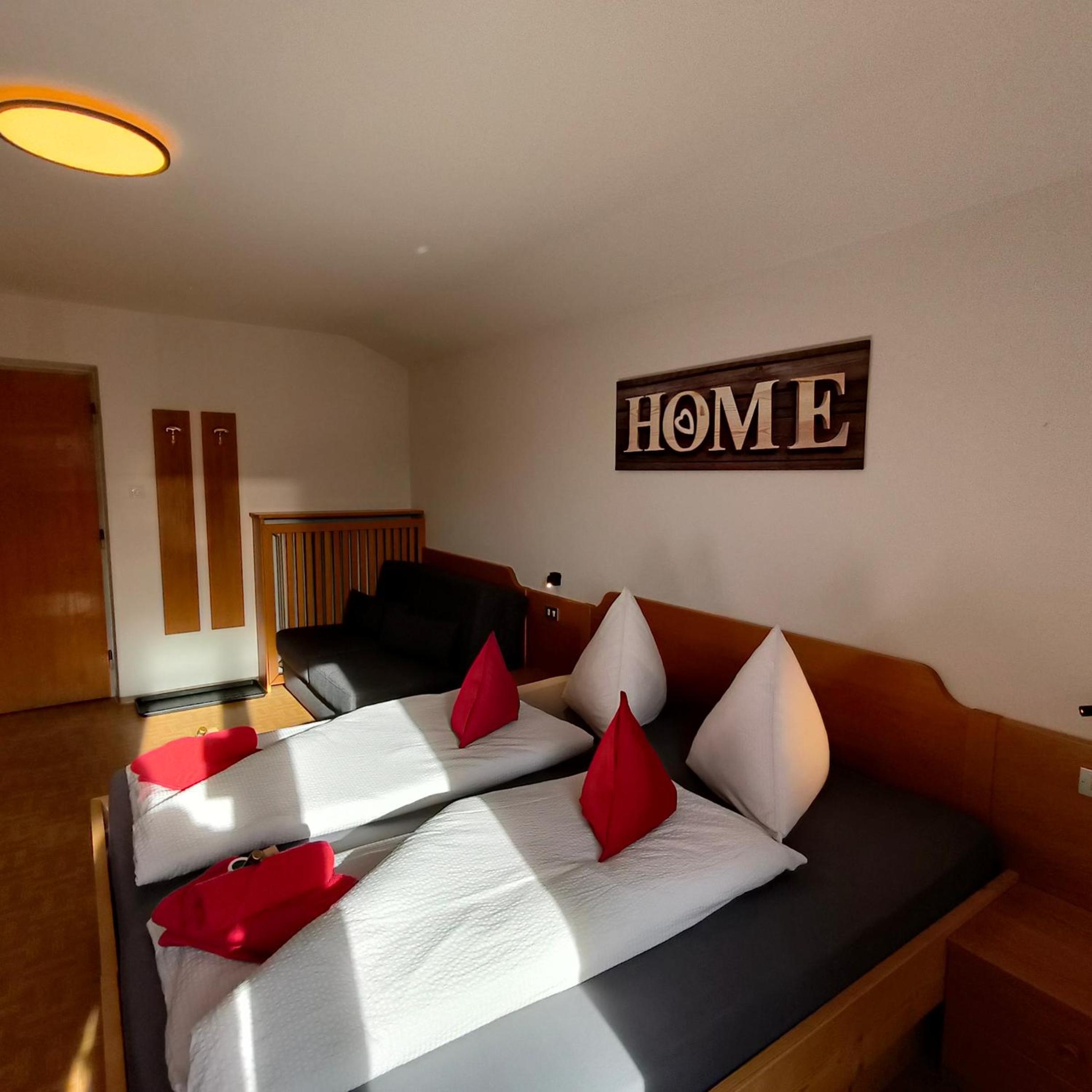Large Double Room photo 1