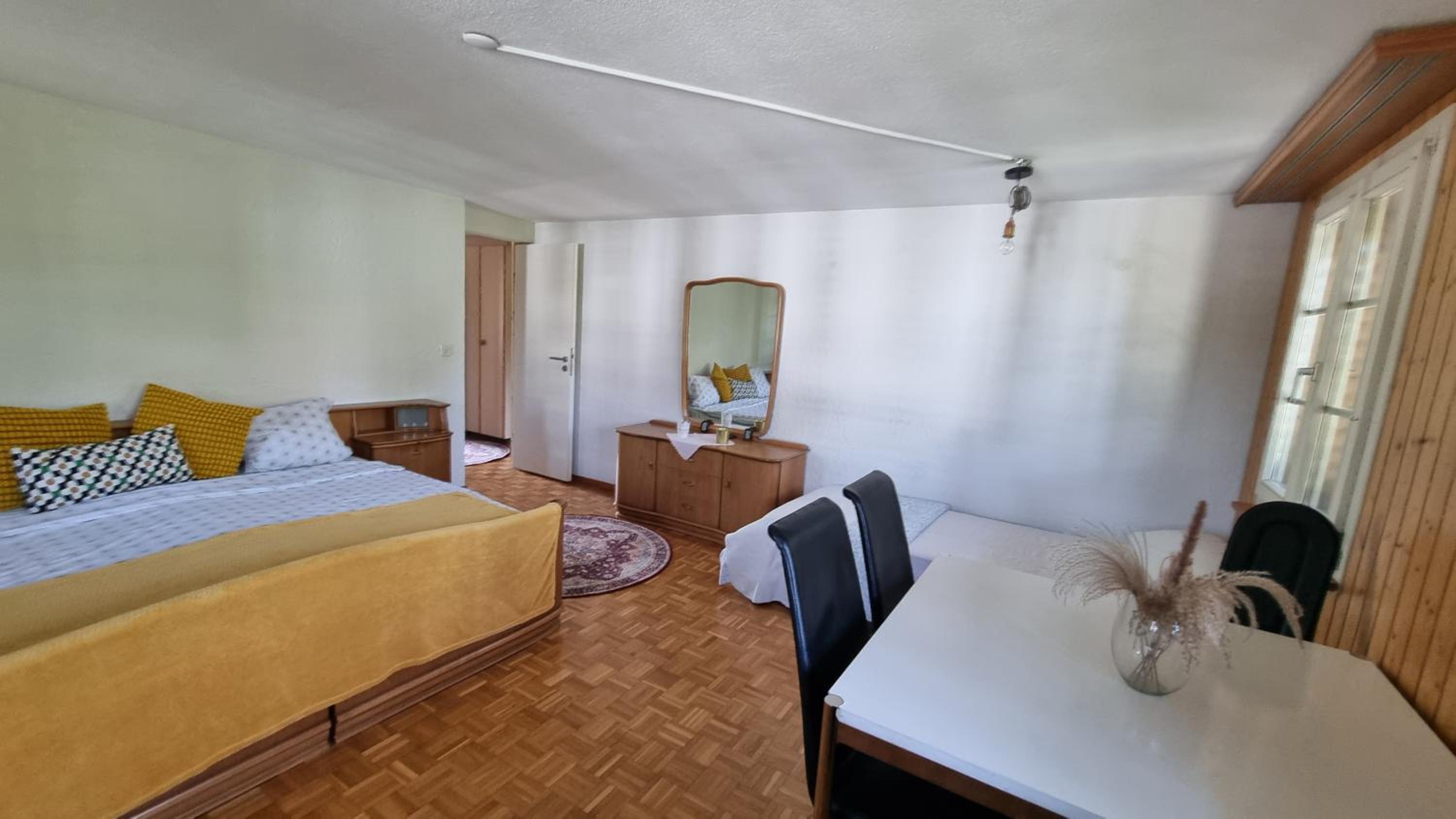 Deluxe Double Room (2 Adults + 1 Child) photo 3