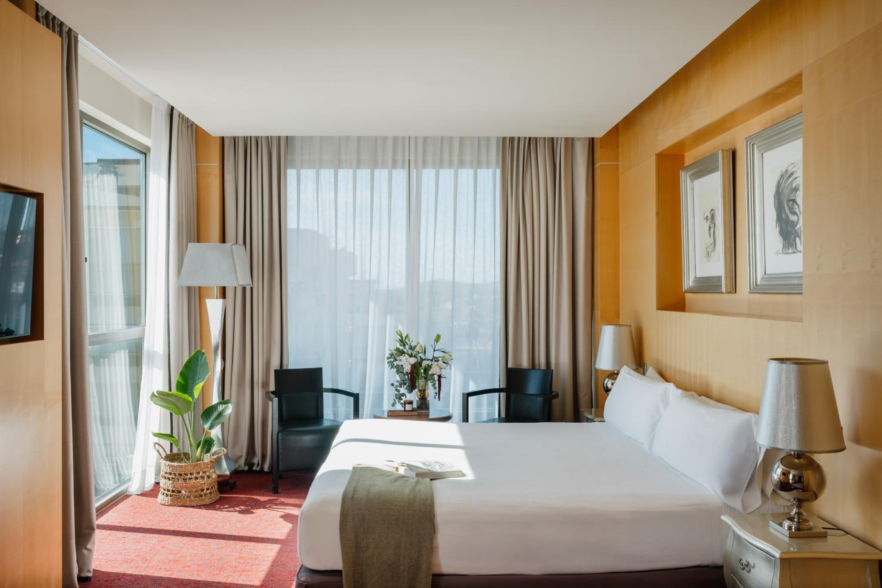 Junior Suite City View - Photo 2