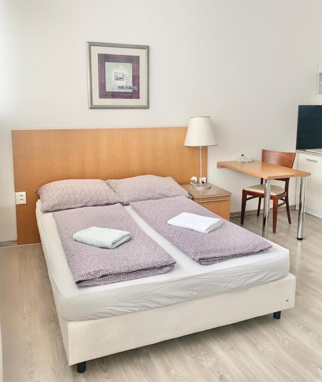 Double Room with Private Bathroom photo 1