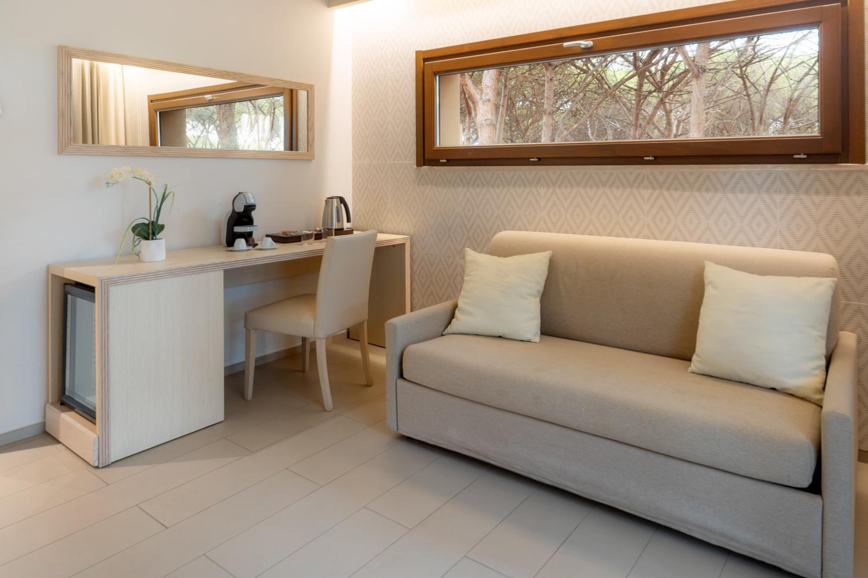 Junior Suite with whirlpool photo 3