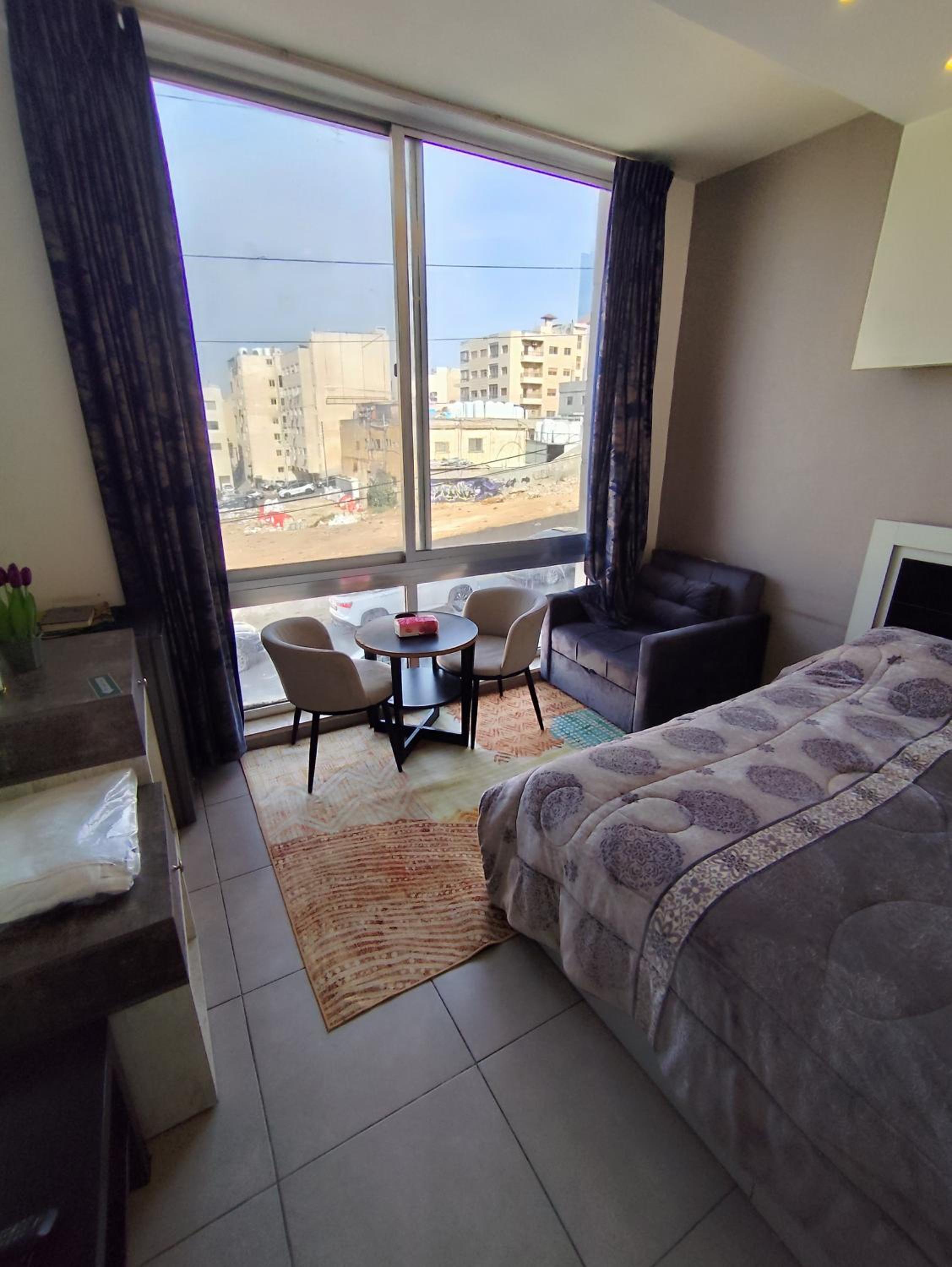 King Studio with Sofa Bed
