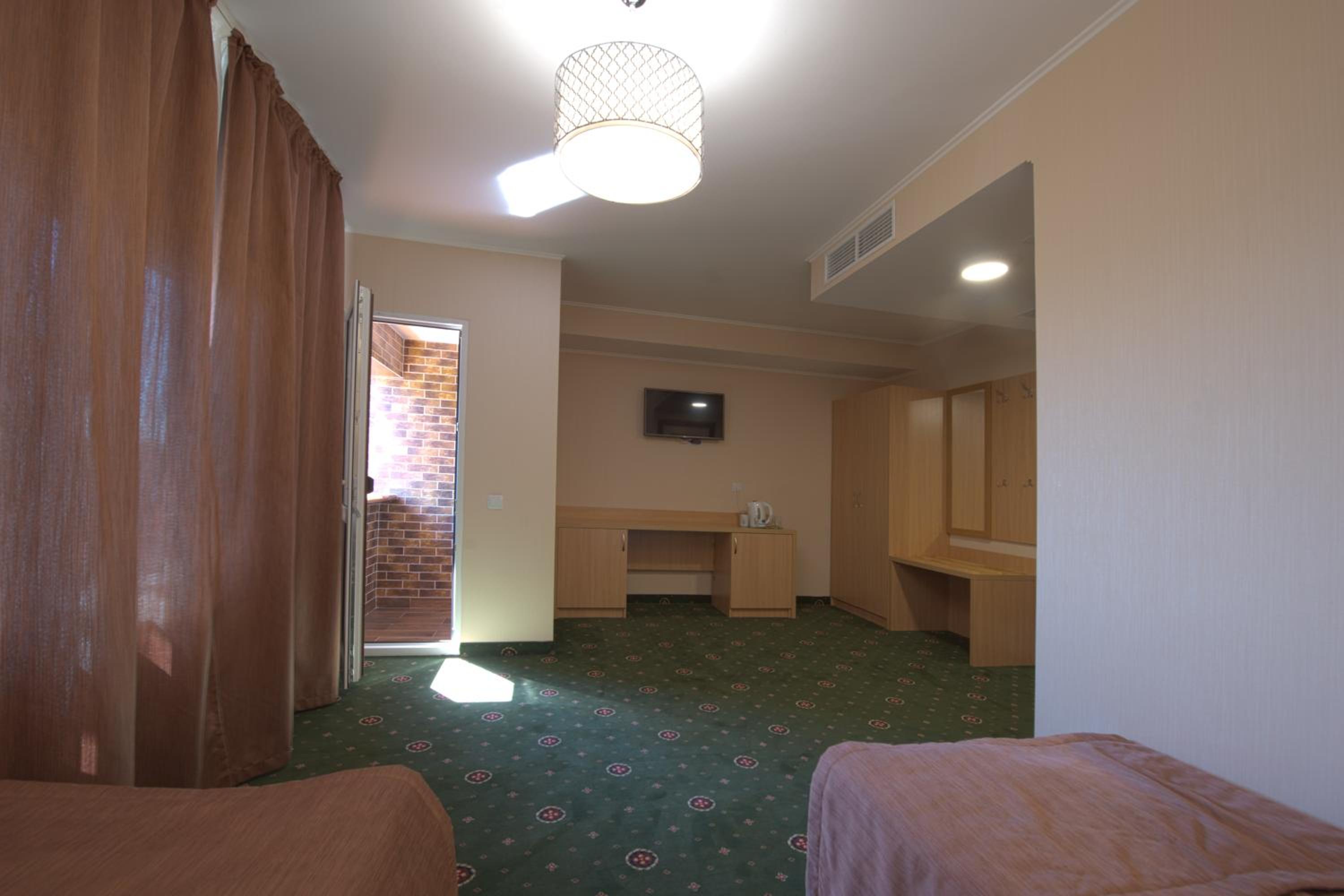 Large Twin Room