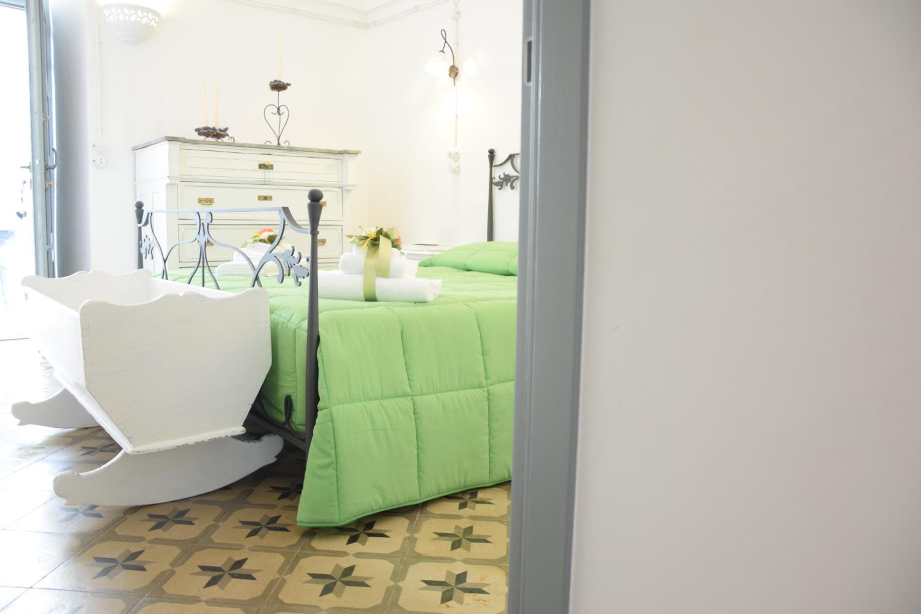 Two-Bedroom Trullo - Photo 8