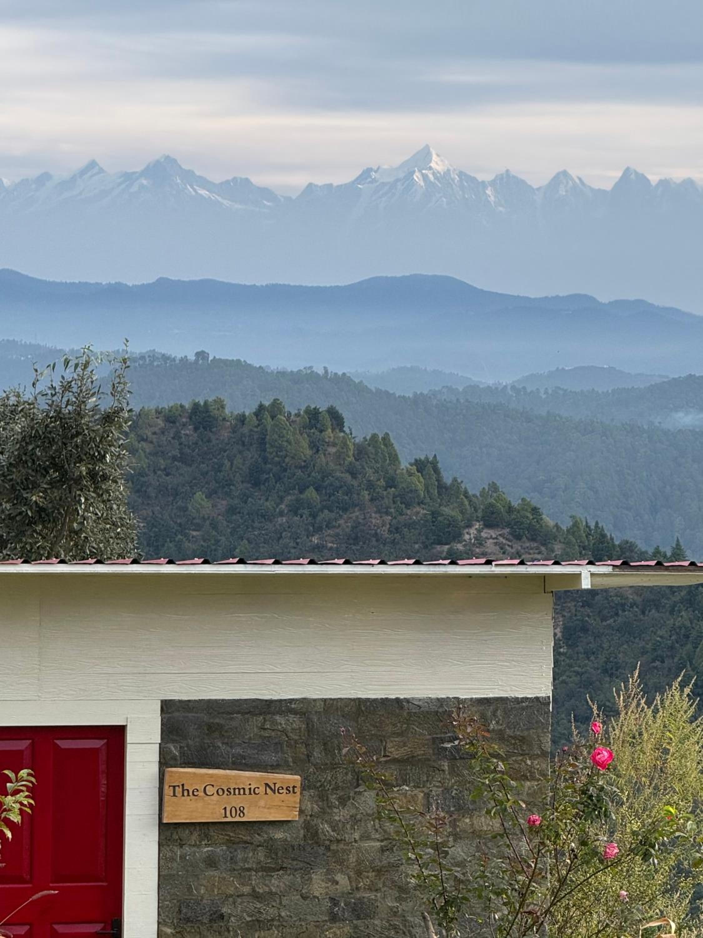 King Room with Mountain View photo 2