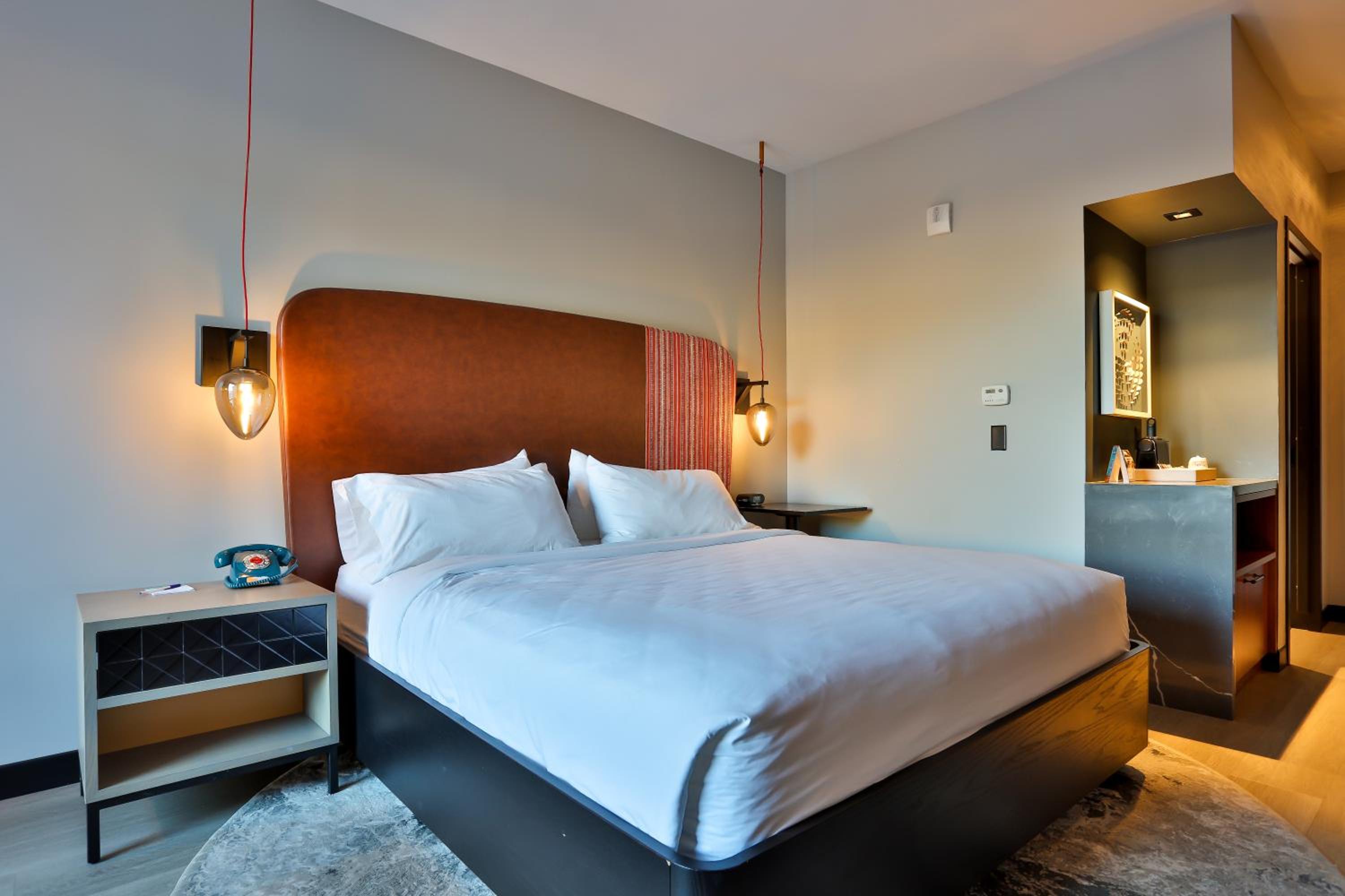 King Room with Mountain View - Photo 3