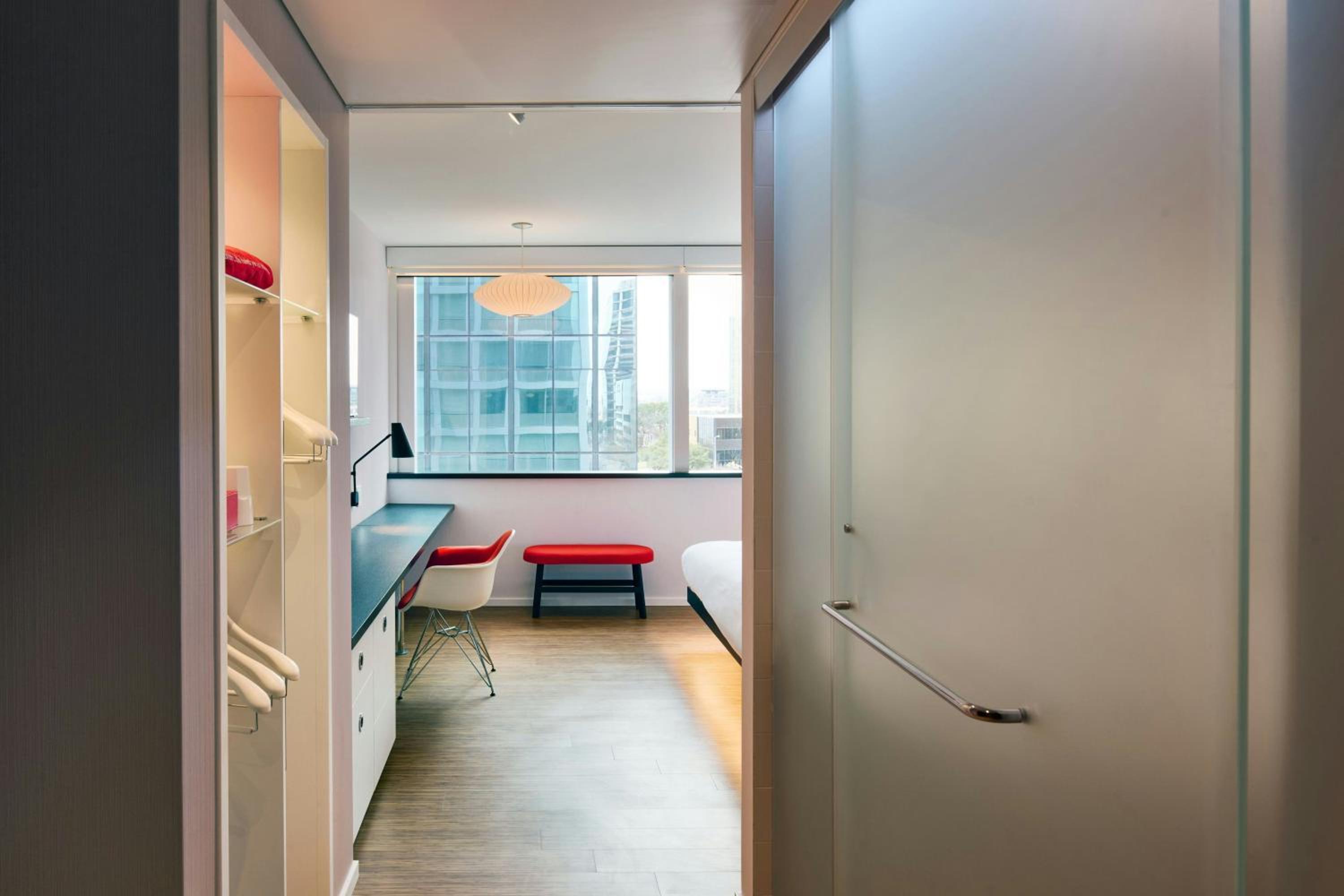 King Room - Accessible - Photo 2