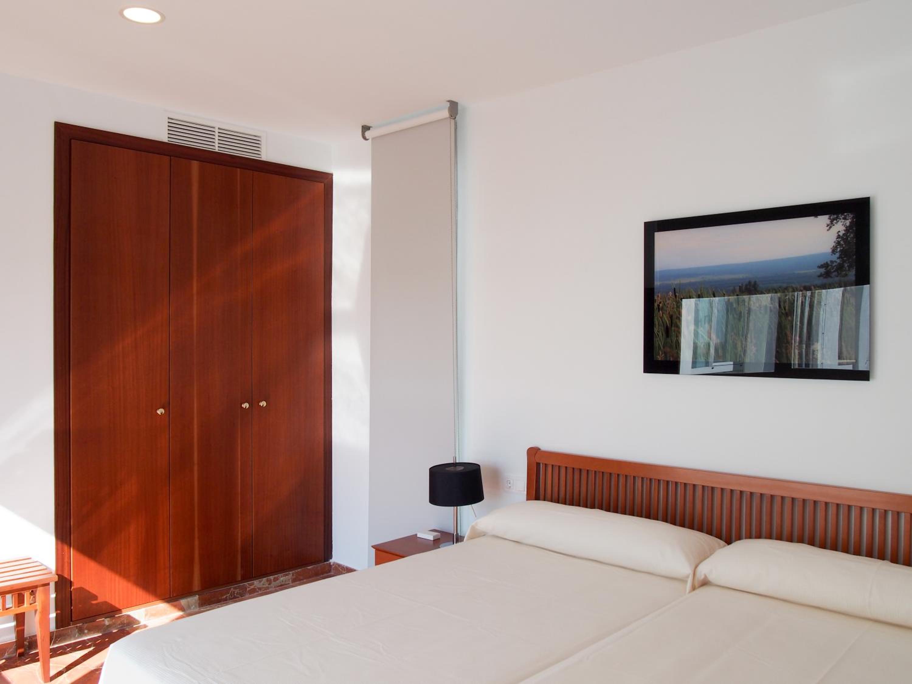 Budget Triple Room - Photo 2