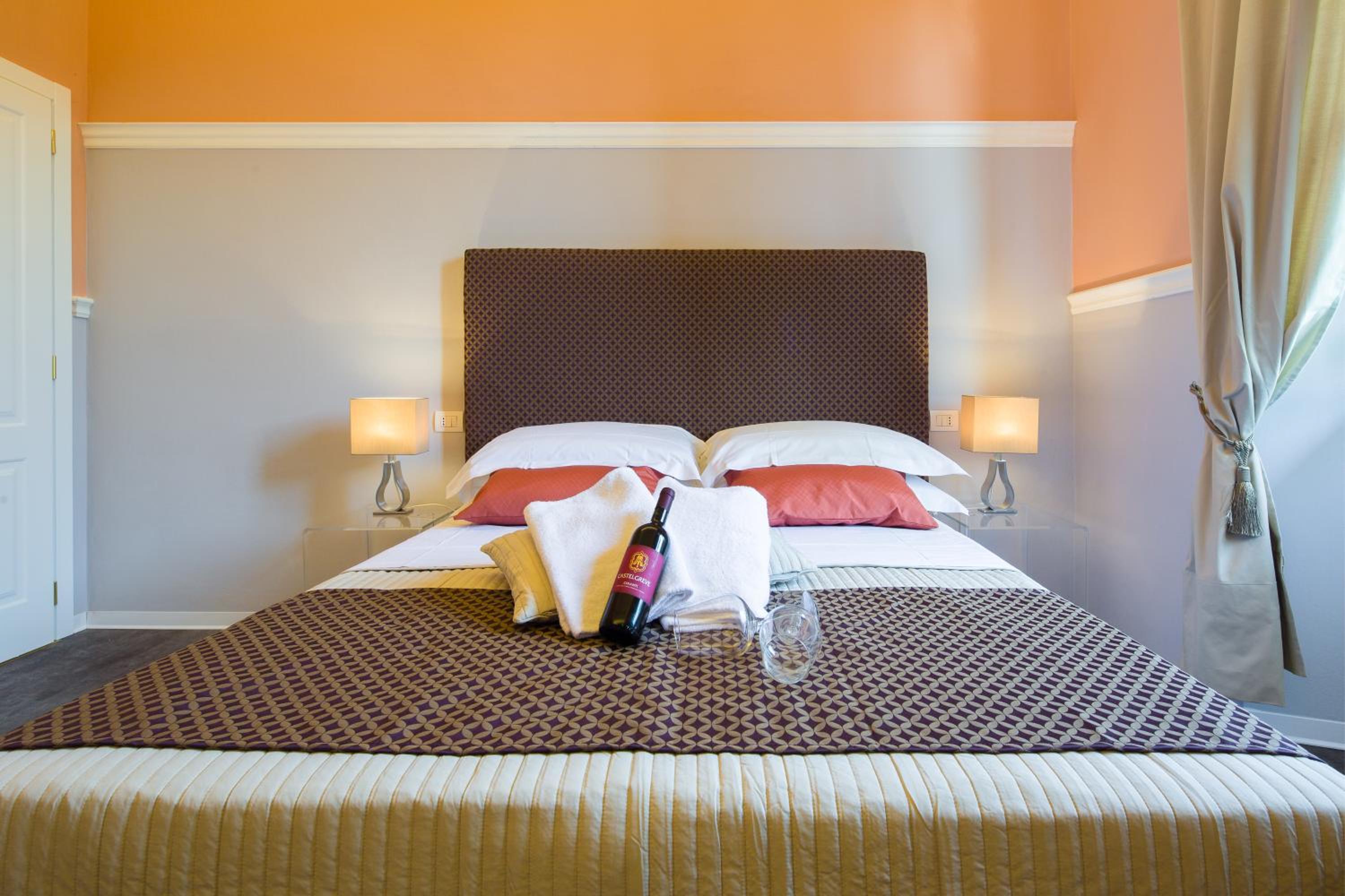 Deluxe Double or Twin Room photo 2
