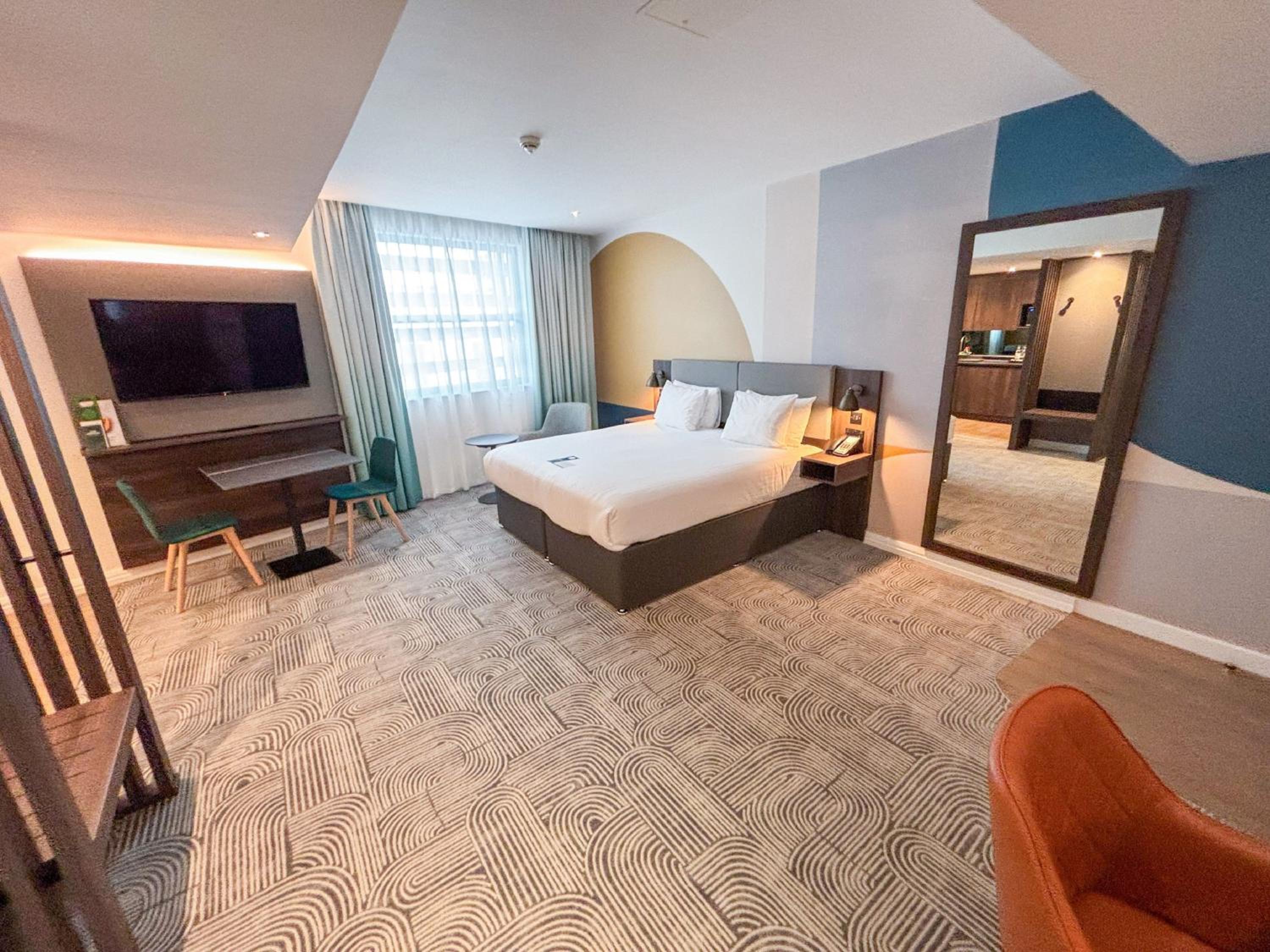 King Suite with Additional Living/Kitchenette Area